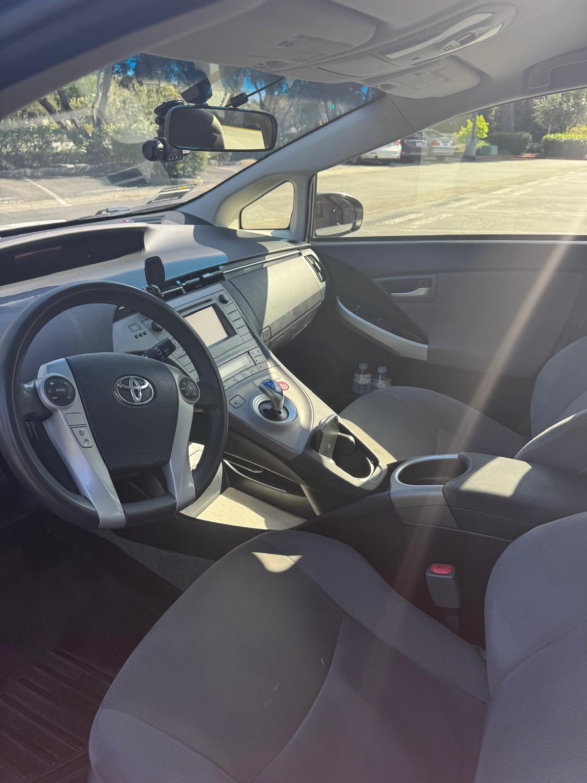 TOYOTA PRIUS 8