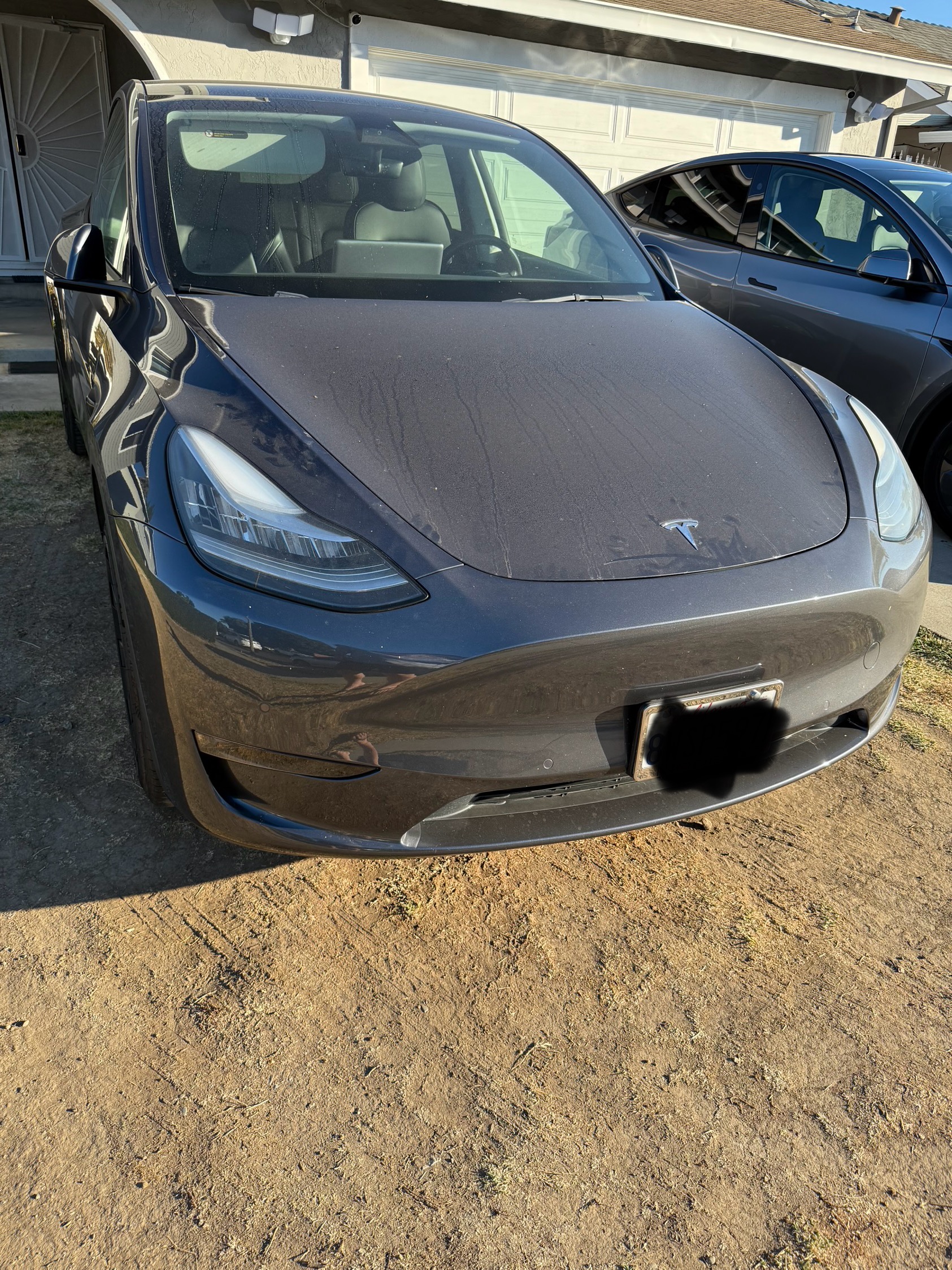 Tesla Model Y 2