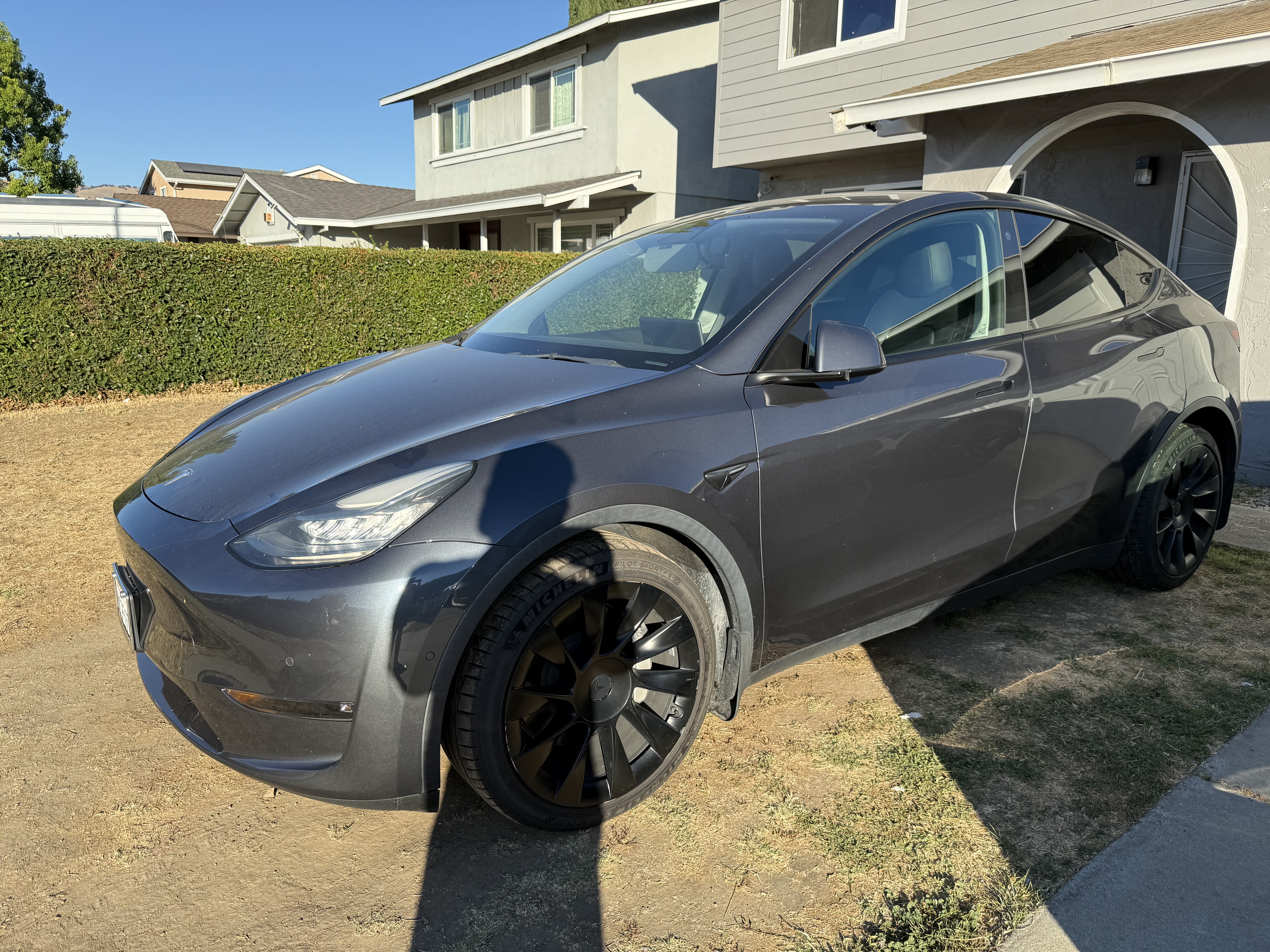 Tesla Model Y 3