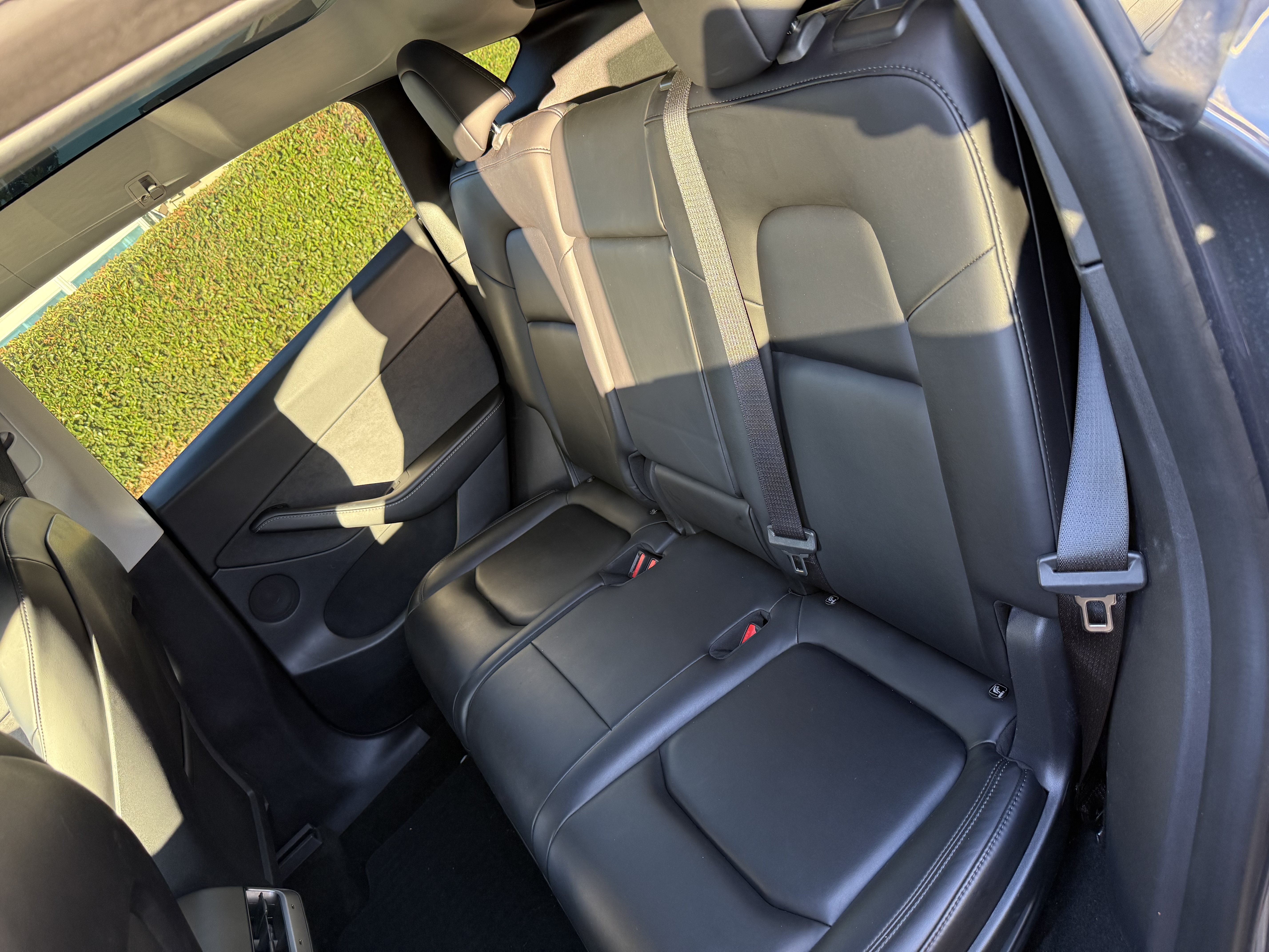 Tesla Model Y 7
