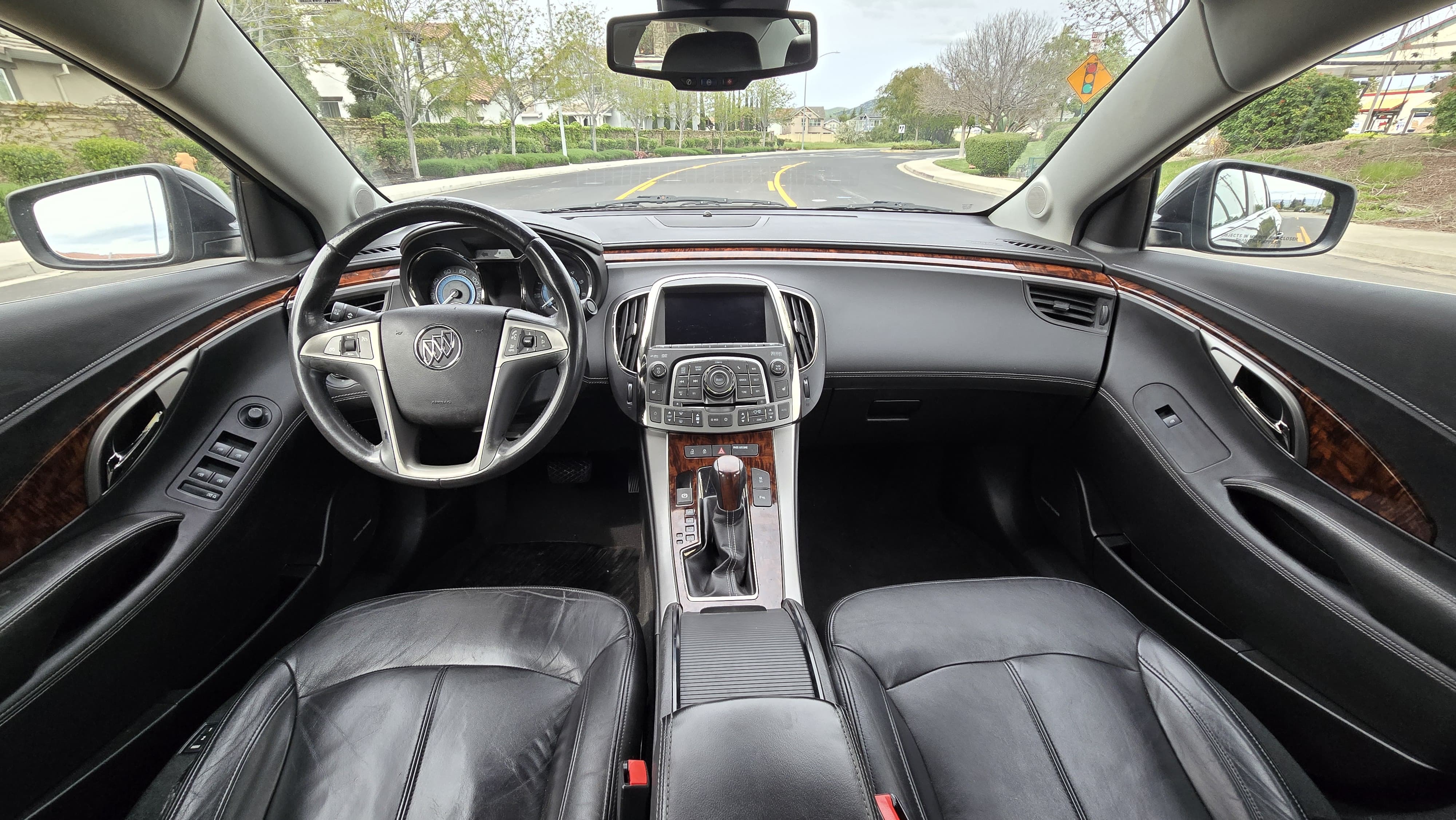 Buick Lacrosse 8