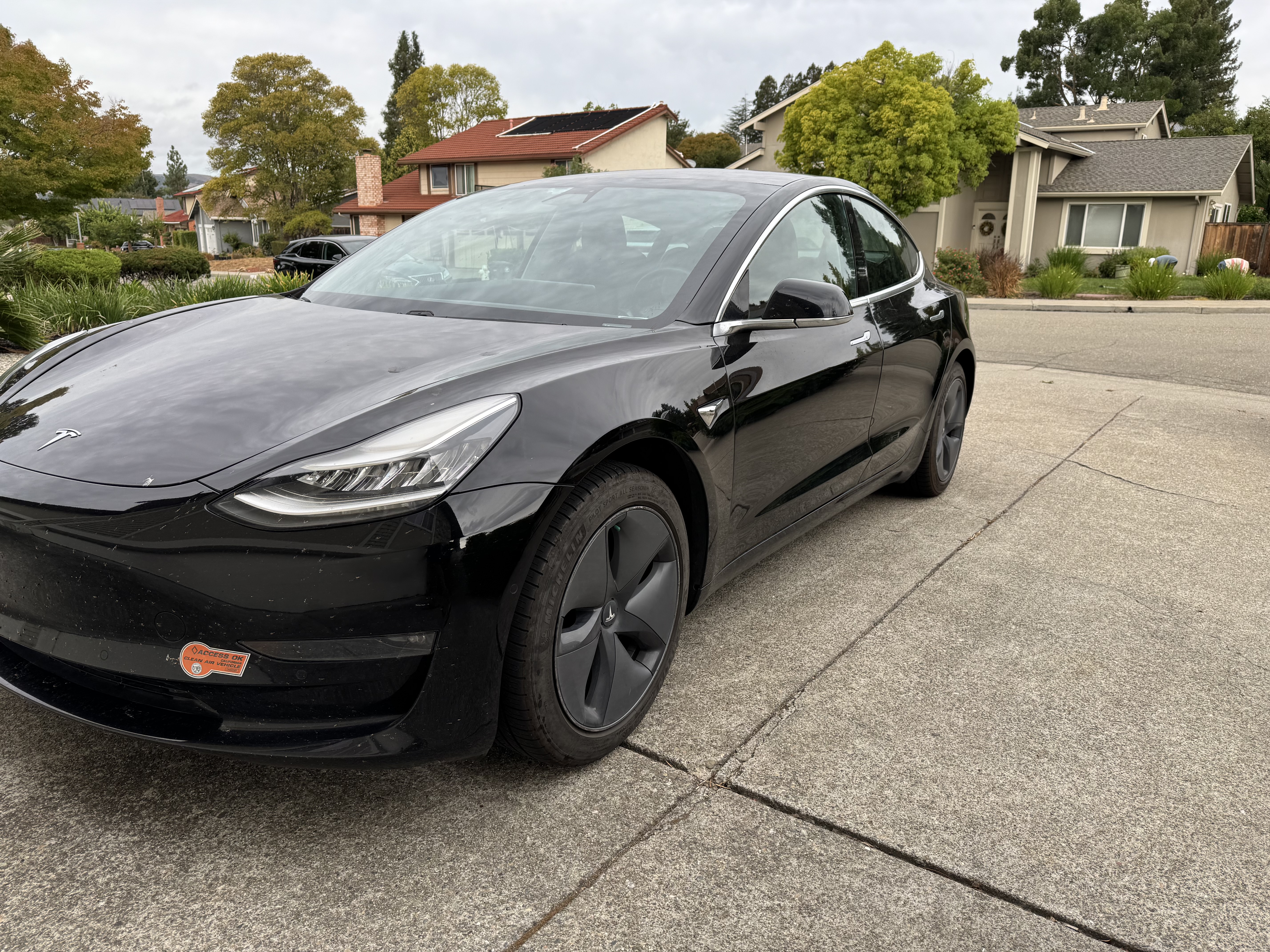 2019 Tesla model 3 4