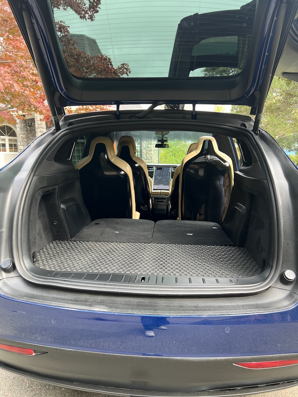 Tesla Model X 75D UNLIMITED FREE LIFETIME Supercharging 12