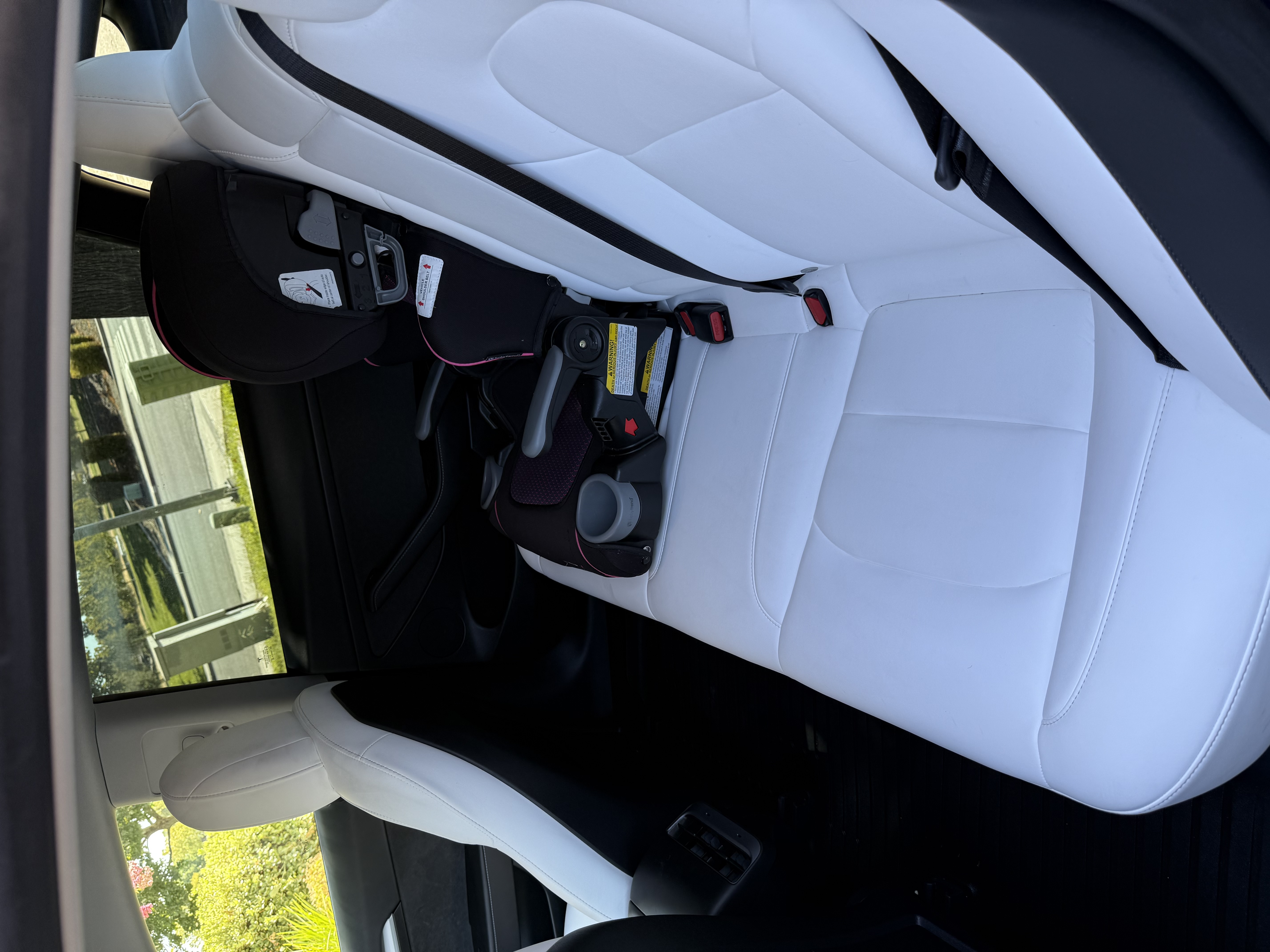 Tesla Model 3 6