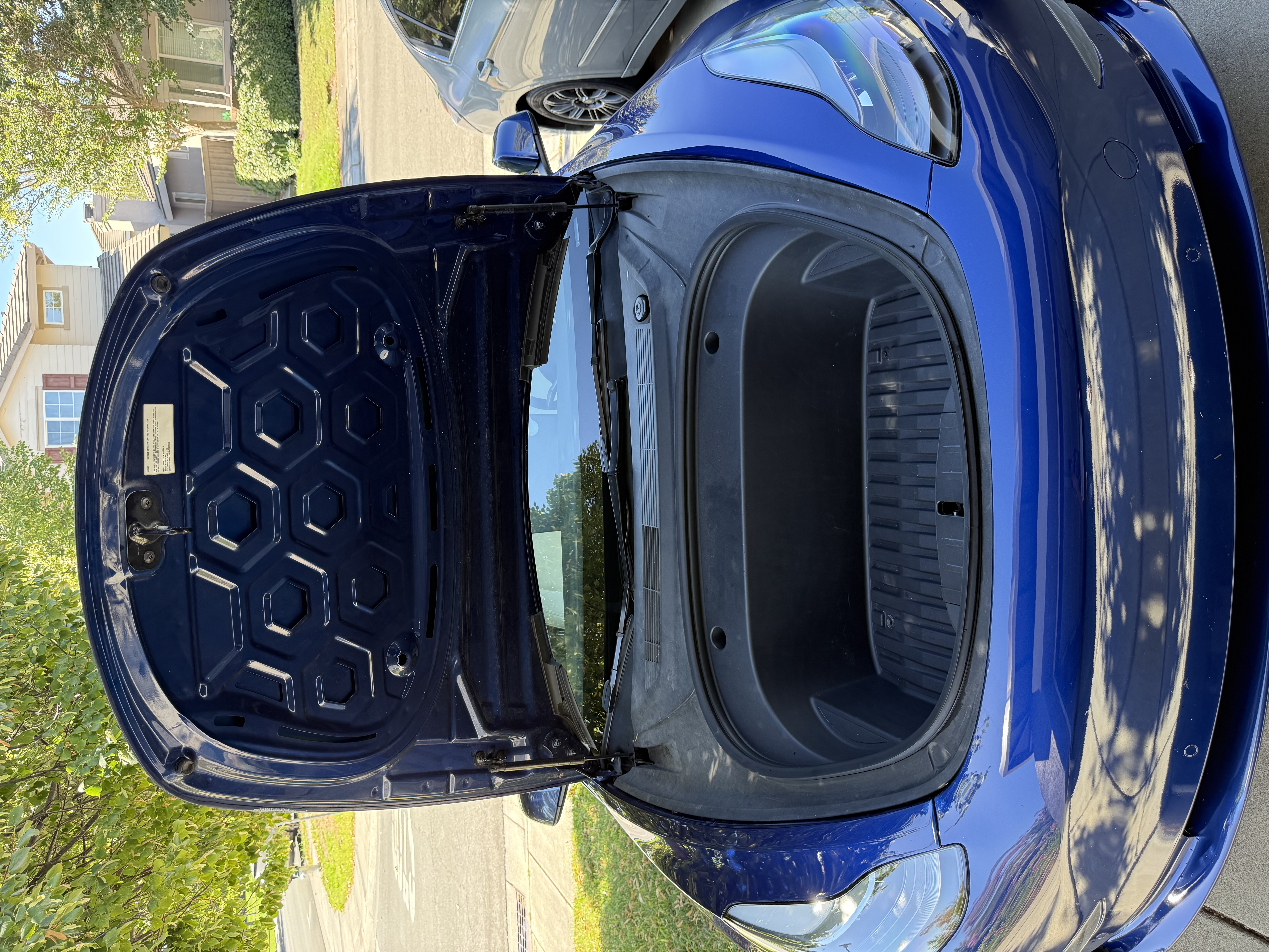 Tesla Model 3 8