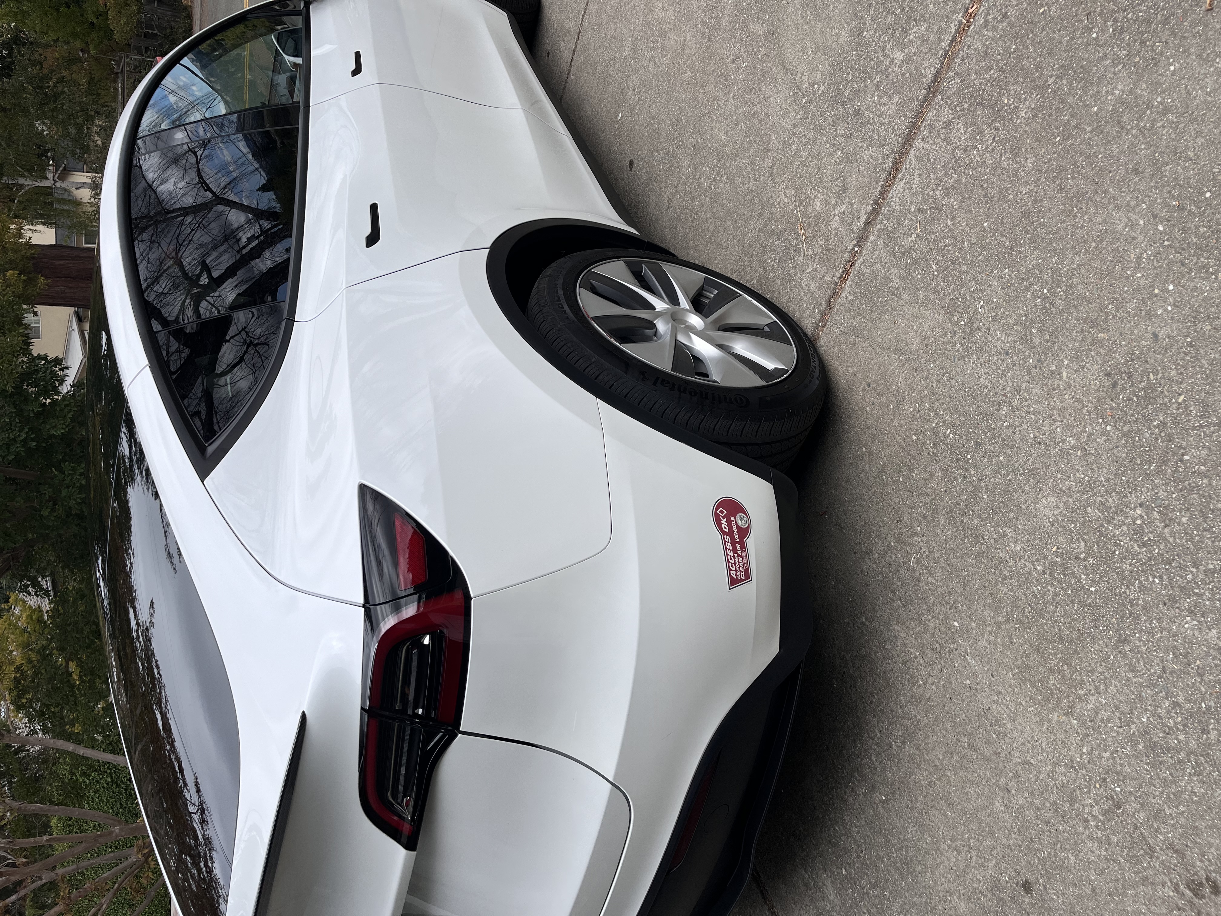2023 Tesla Model Y Standard Range 25,400 miles 6