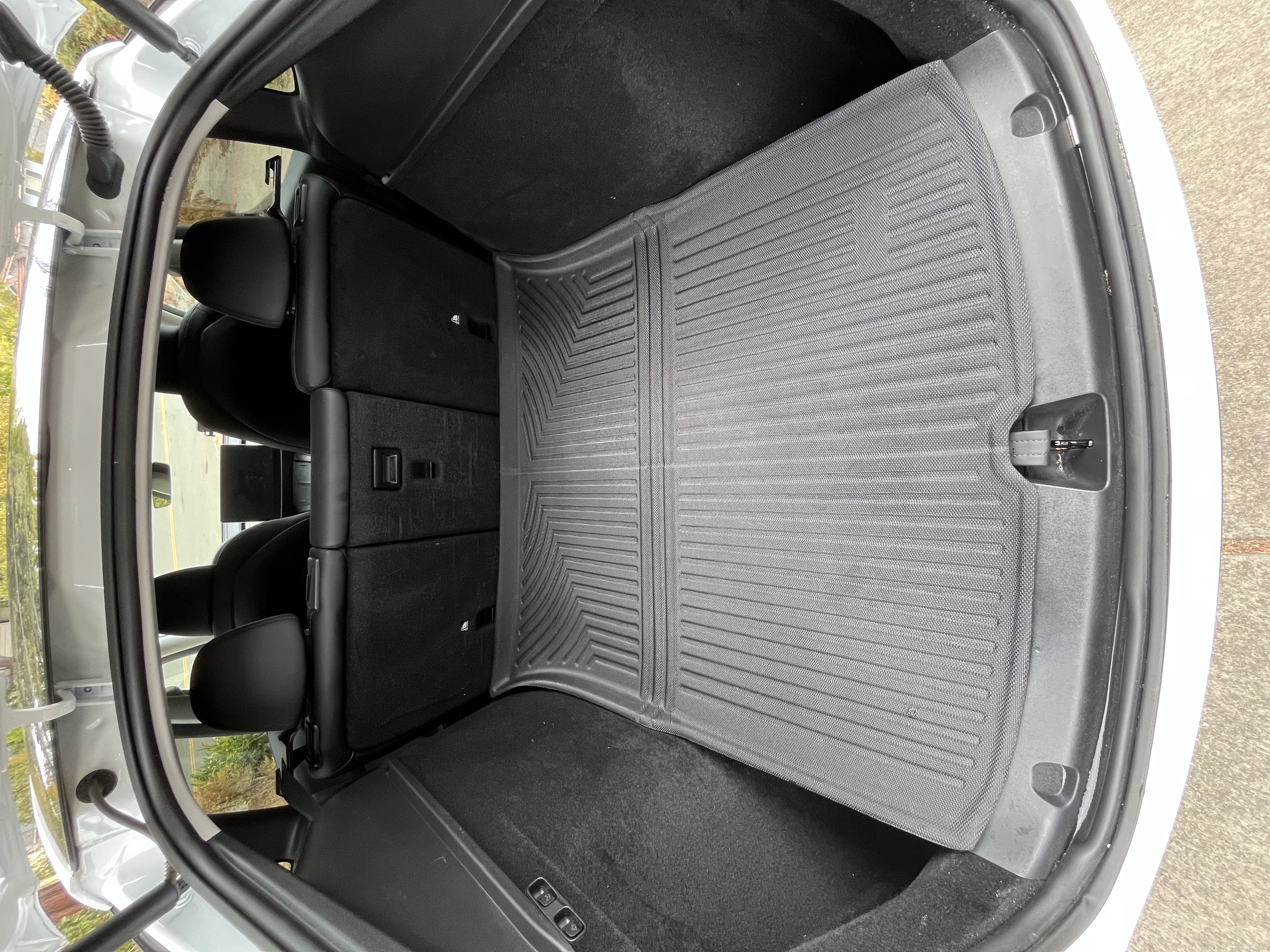 2023 Tesla Model Y Standard Range 25,400 miles 12