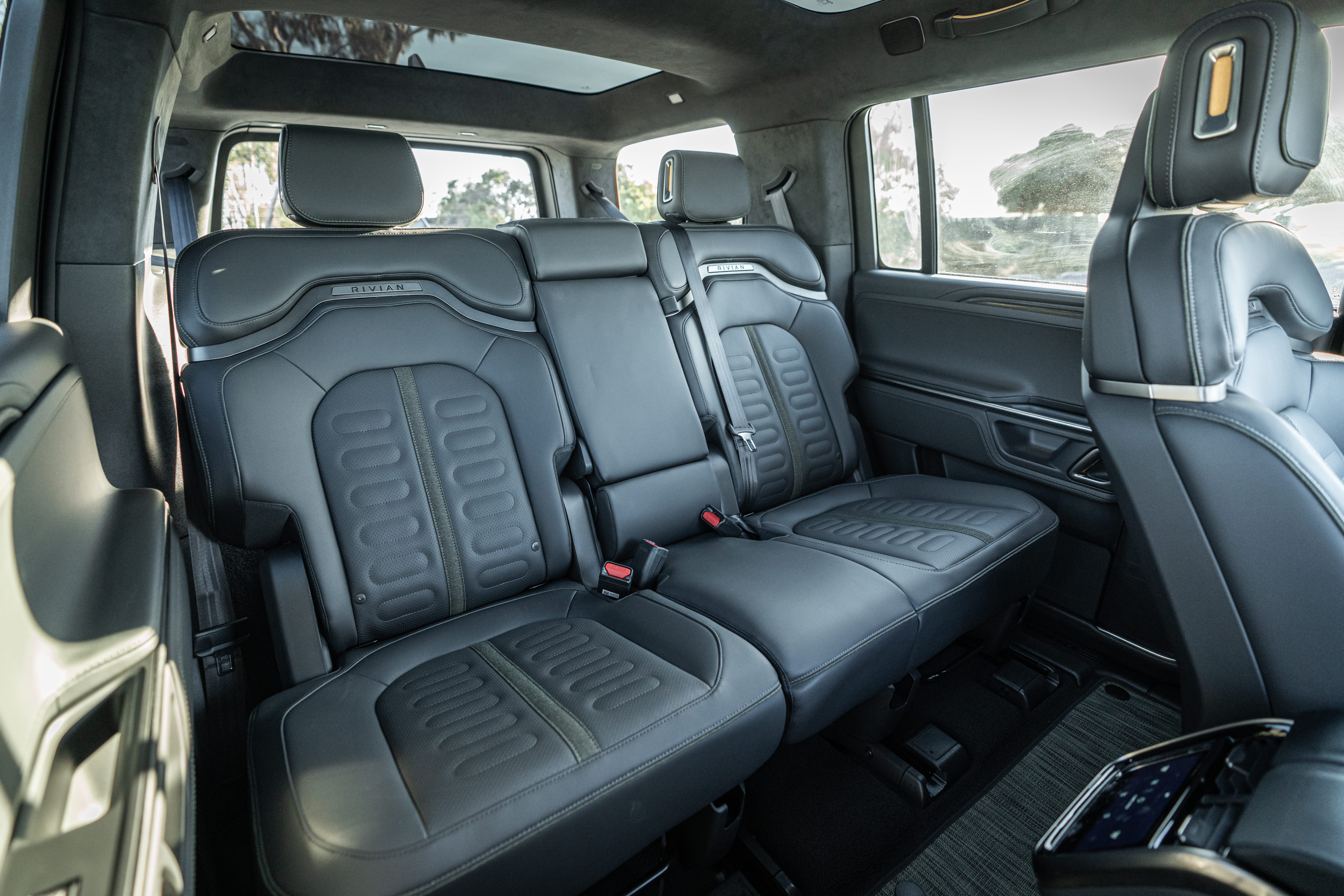 Rivian RS1 4