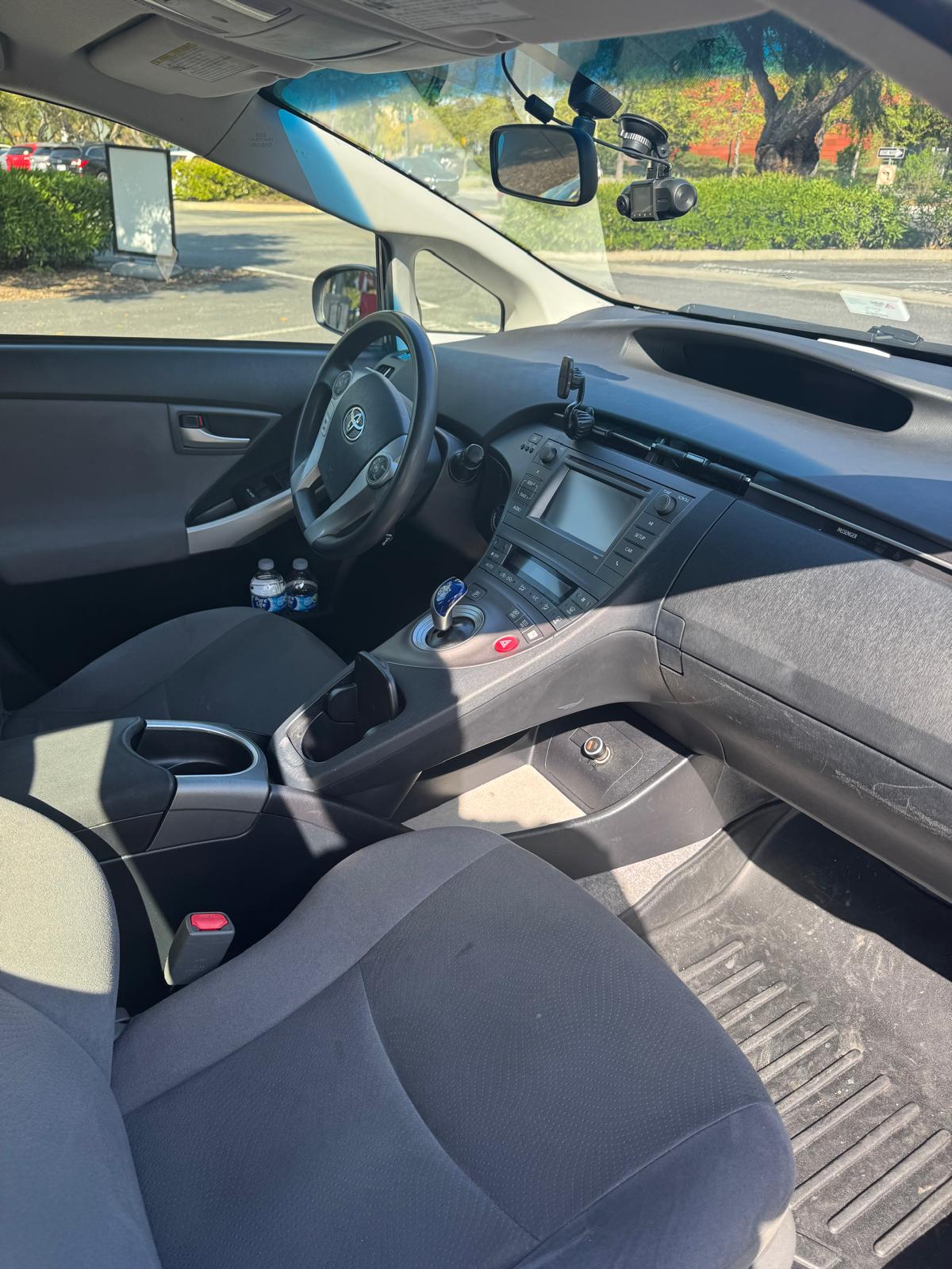 TOYOTA PRIUS 10