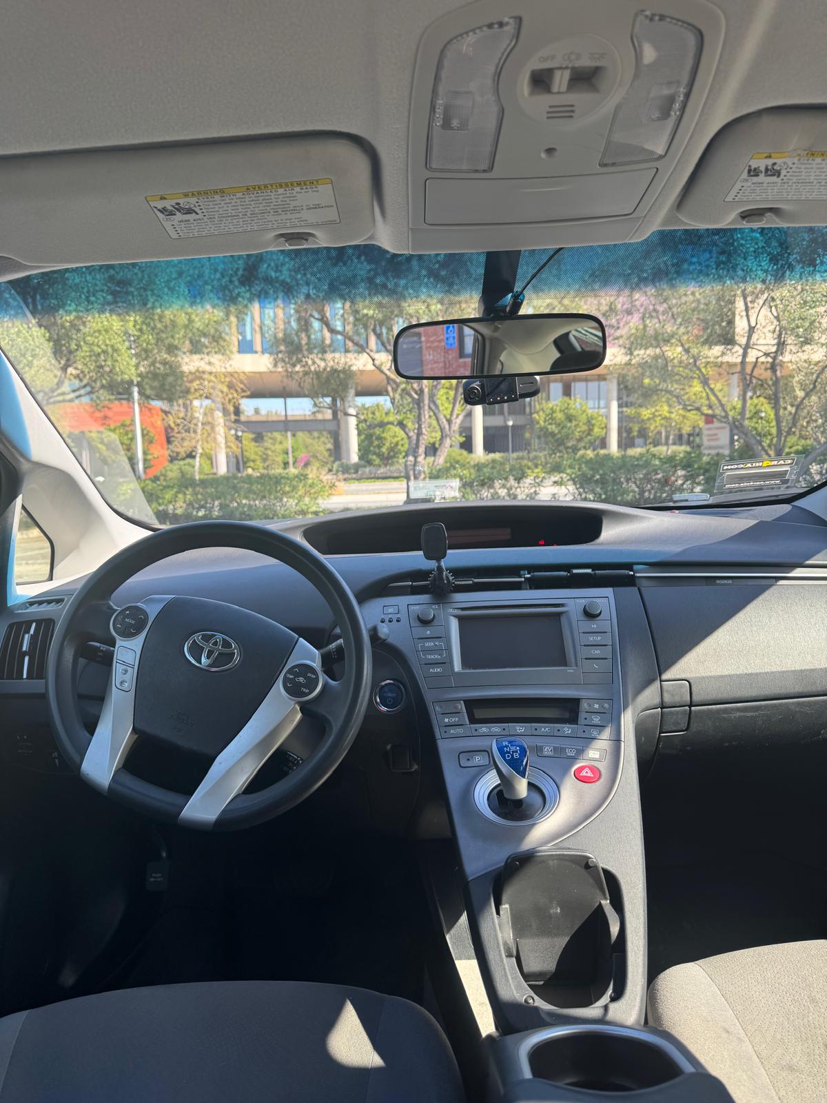 TOYOTA PRIUS 7