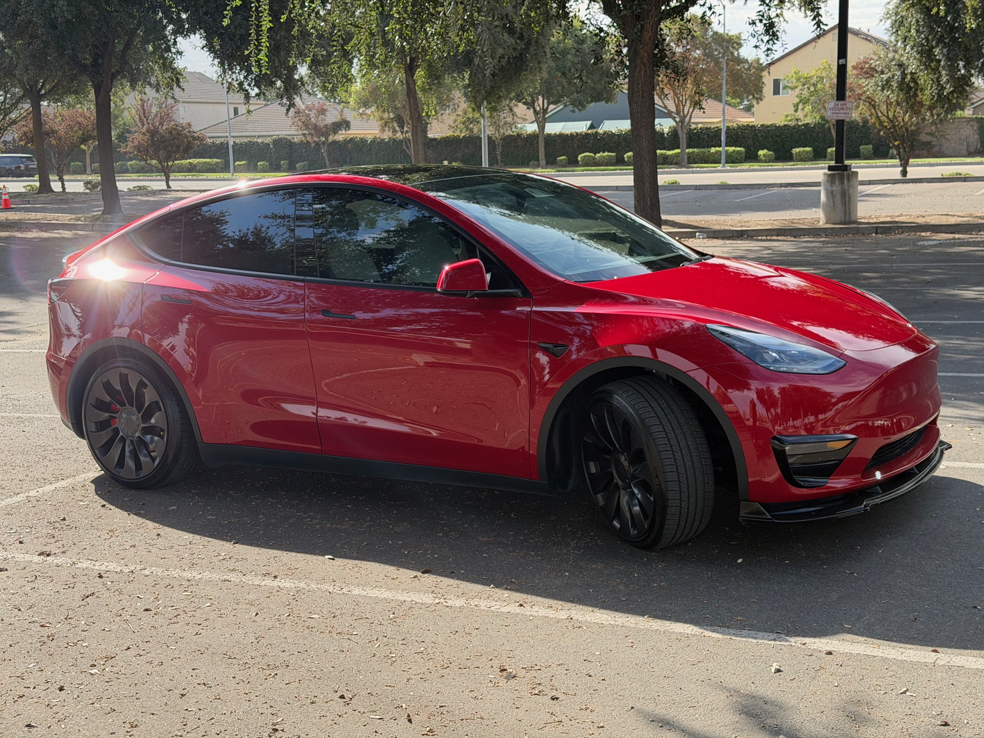 TESLA MODEL Y PERFORMANCE 4