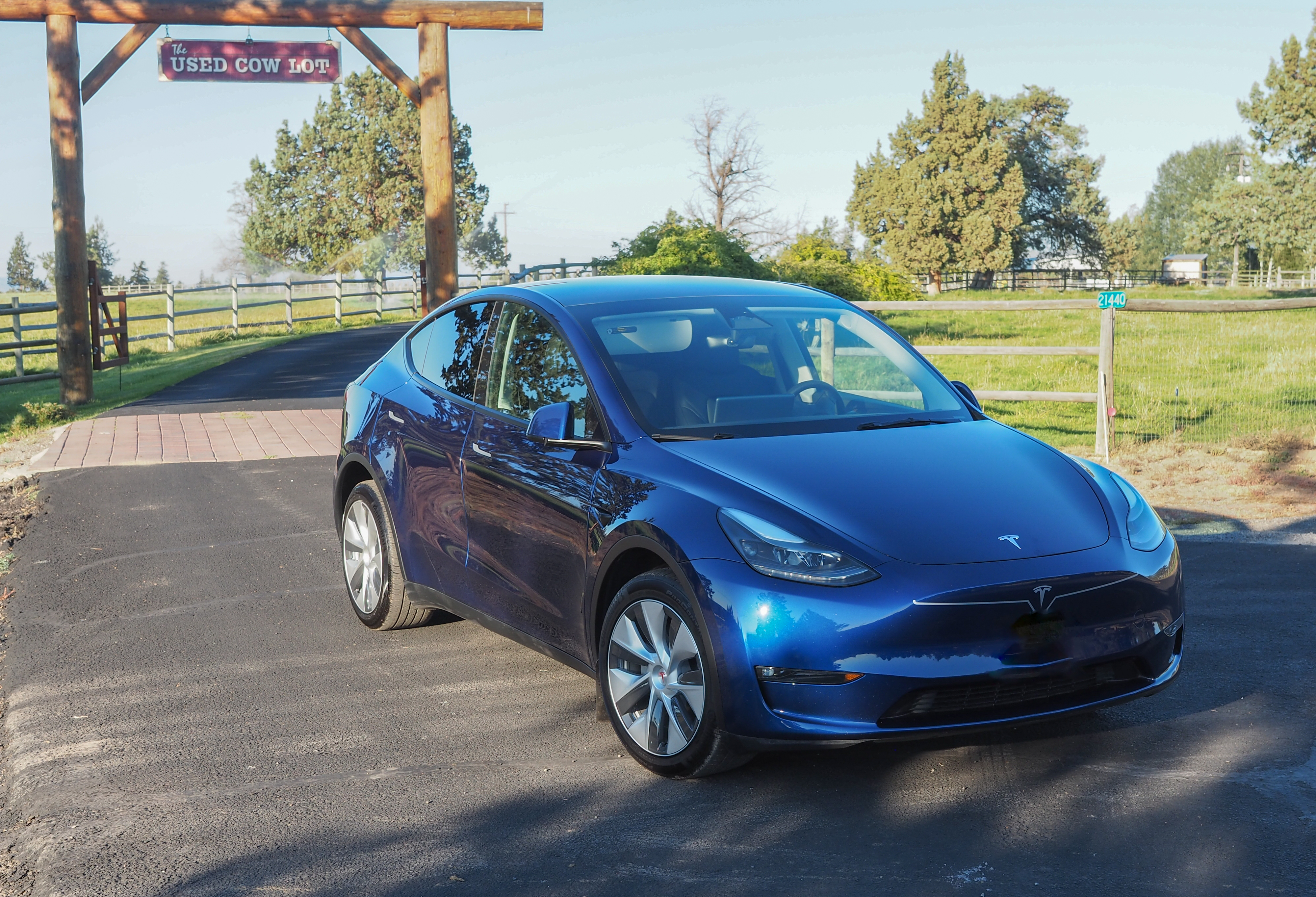 Tesla Model Y Long Range 3