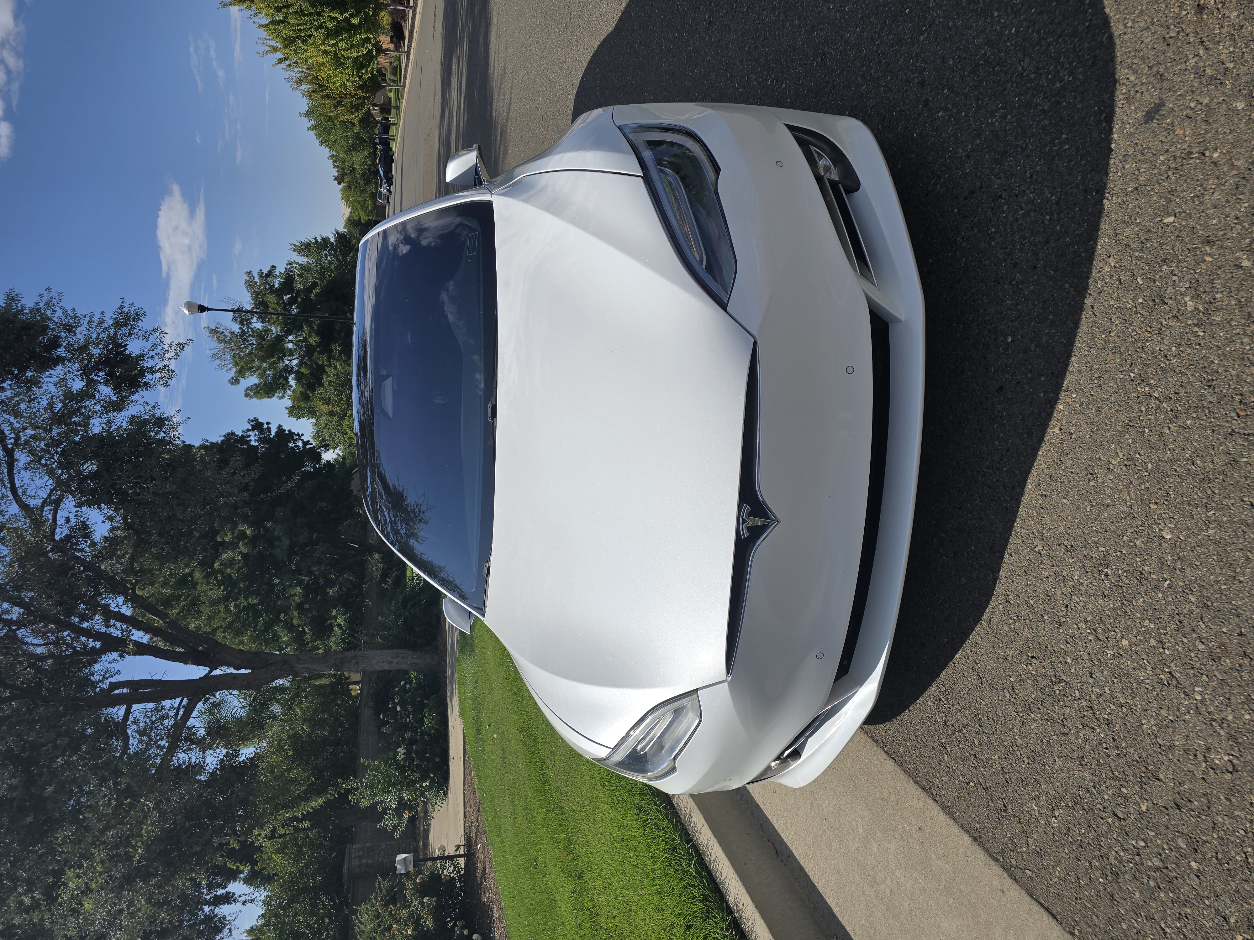 Tesla Model S 75