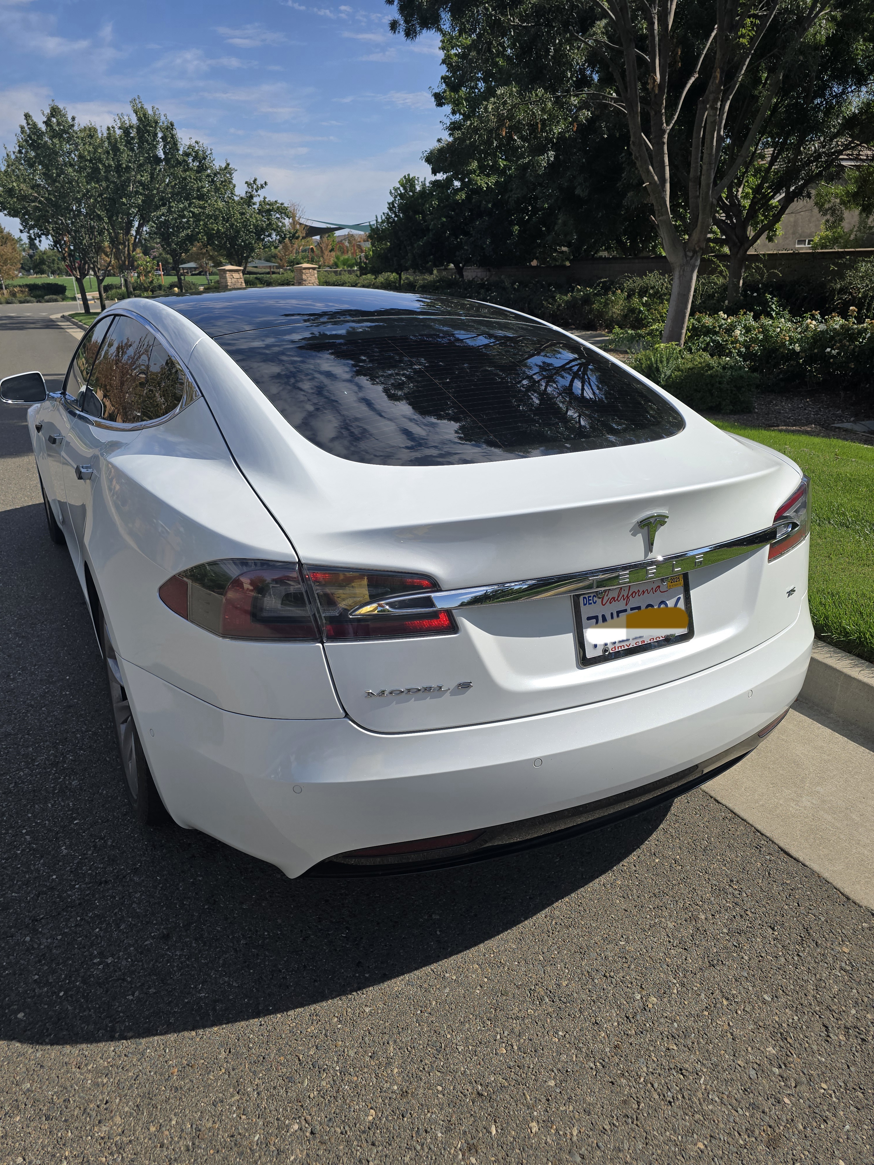 Tesla Model S 75 5