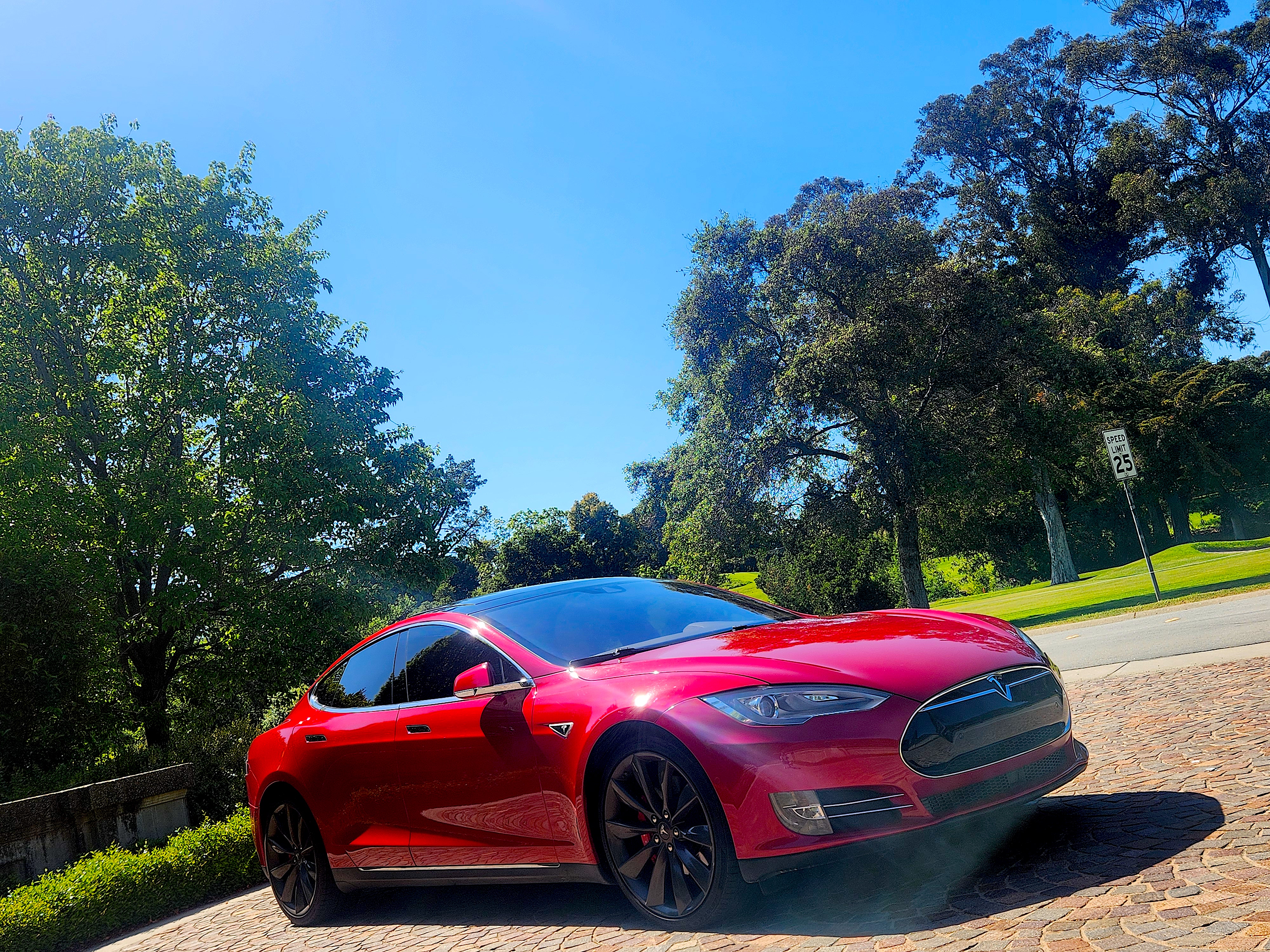 Tesla S P90DL --> Low miles,Ludicrous speed, full optioned, low miles ! 5