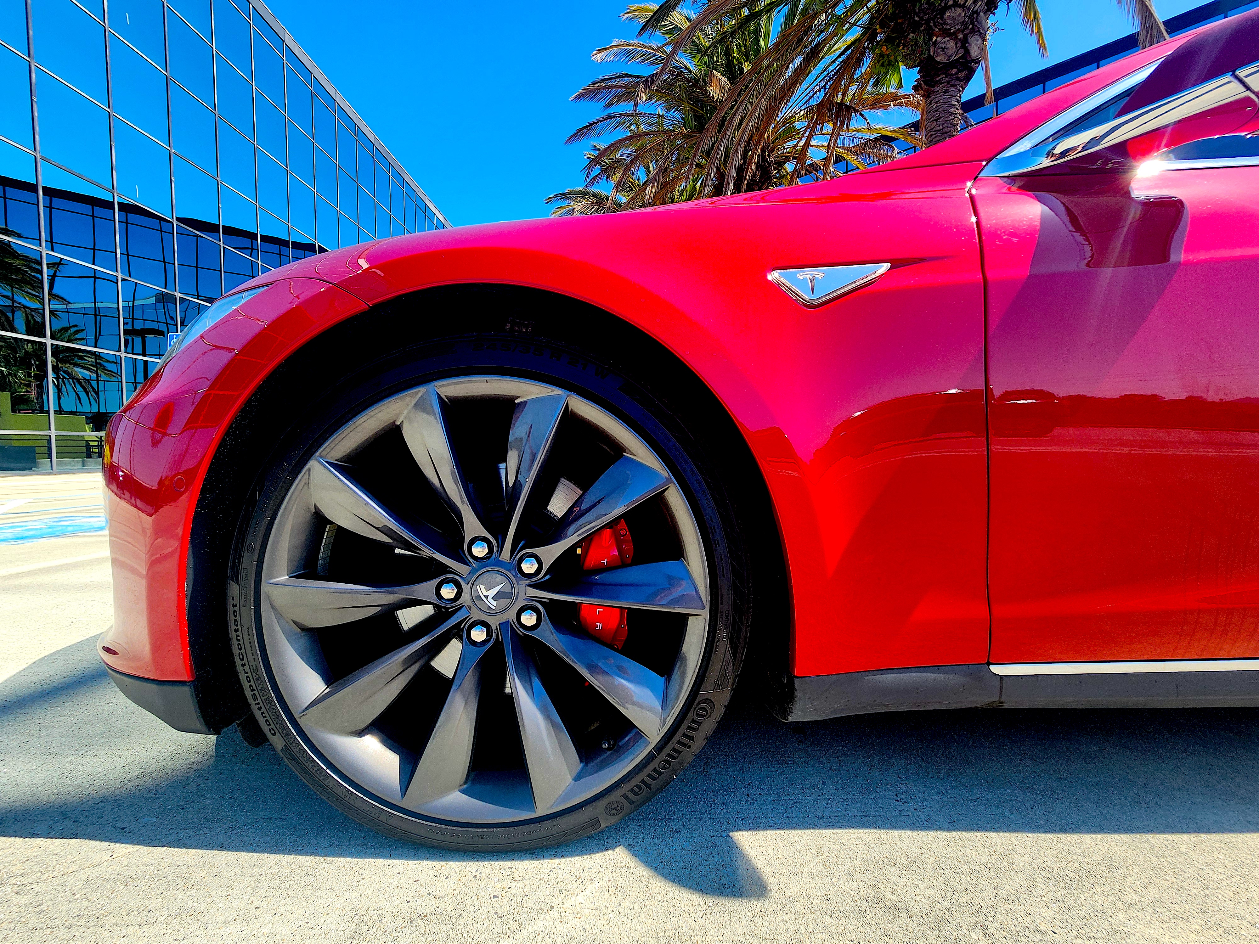 Tesla S P90DL --> Low miles,Ludicrous speed, full optioned, low miles ! 6