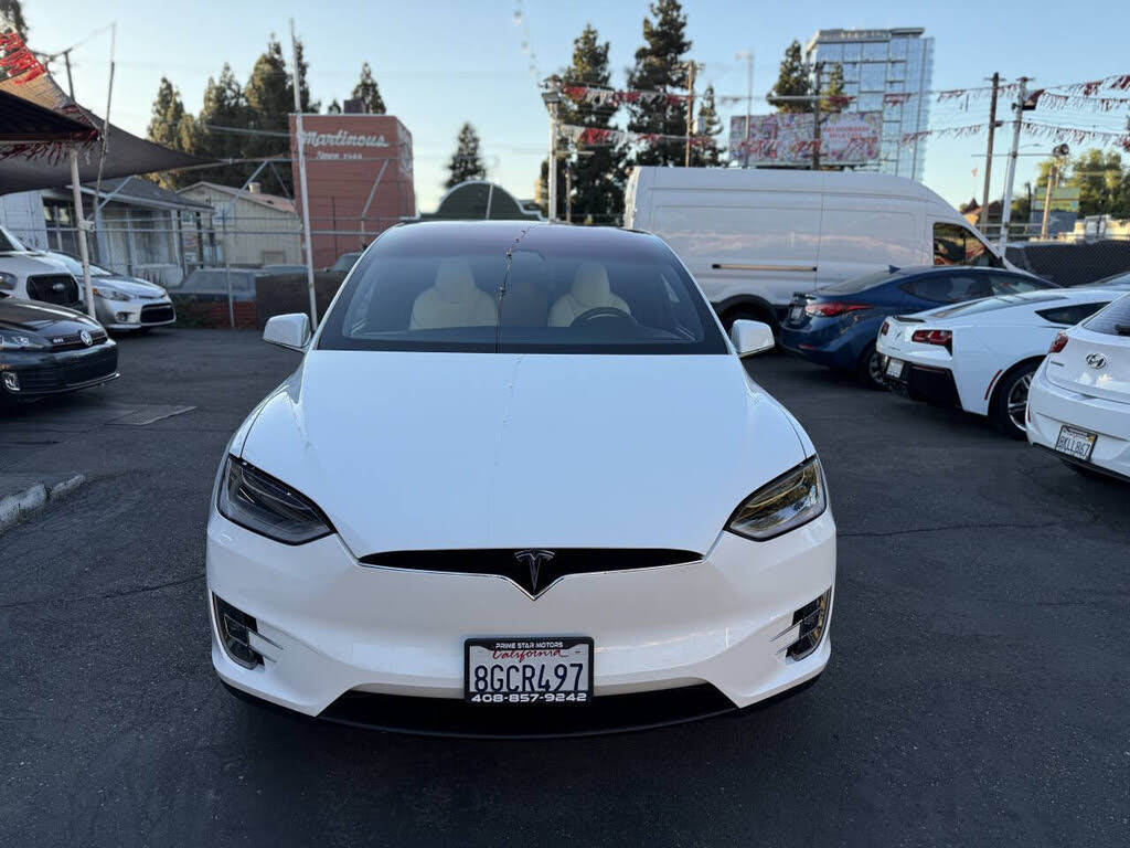 Tesla Model X 2