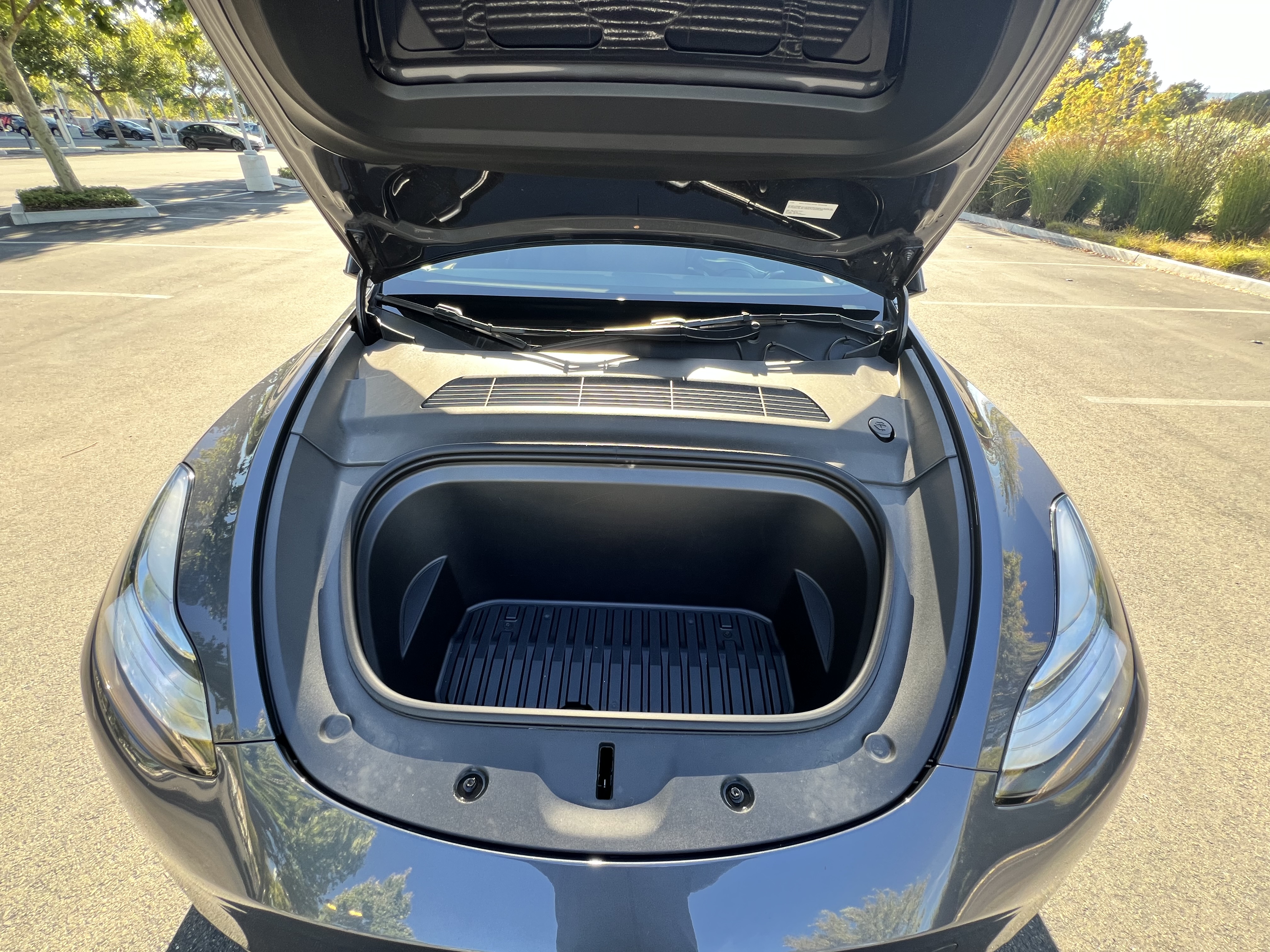 Tesla Model Y 3
