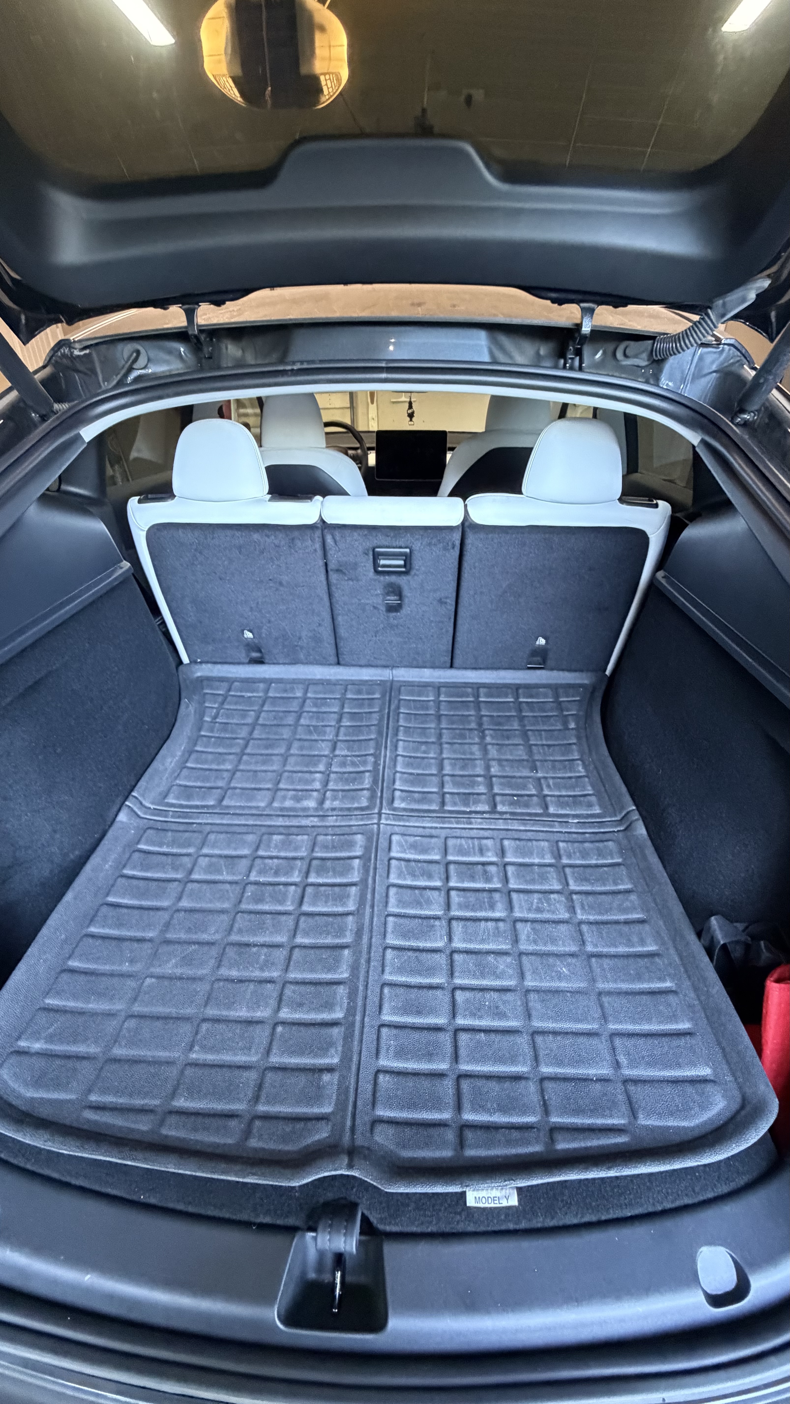 Tesla Model Y Long Range 4