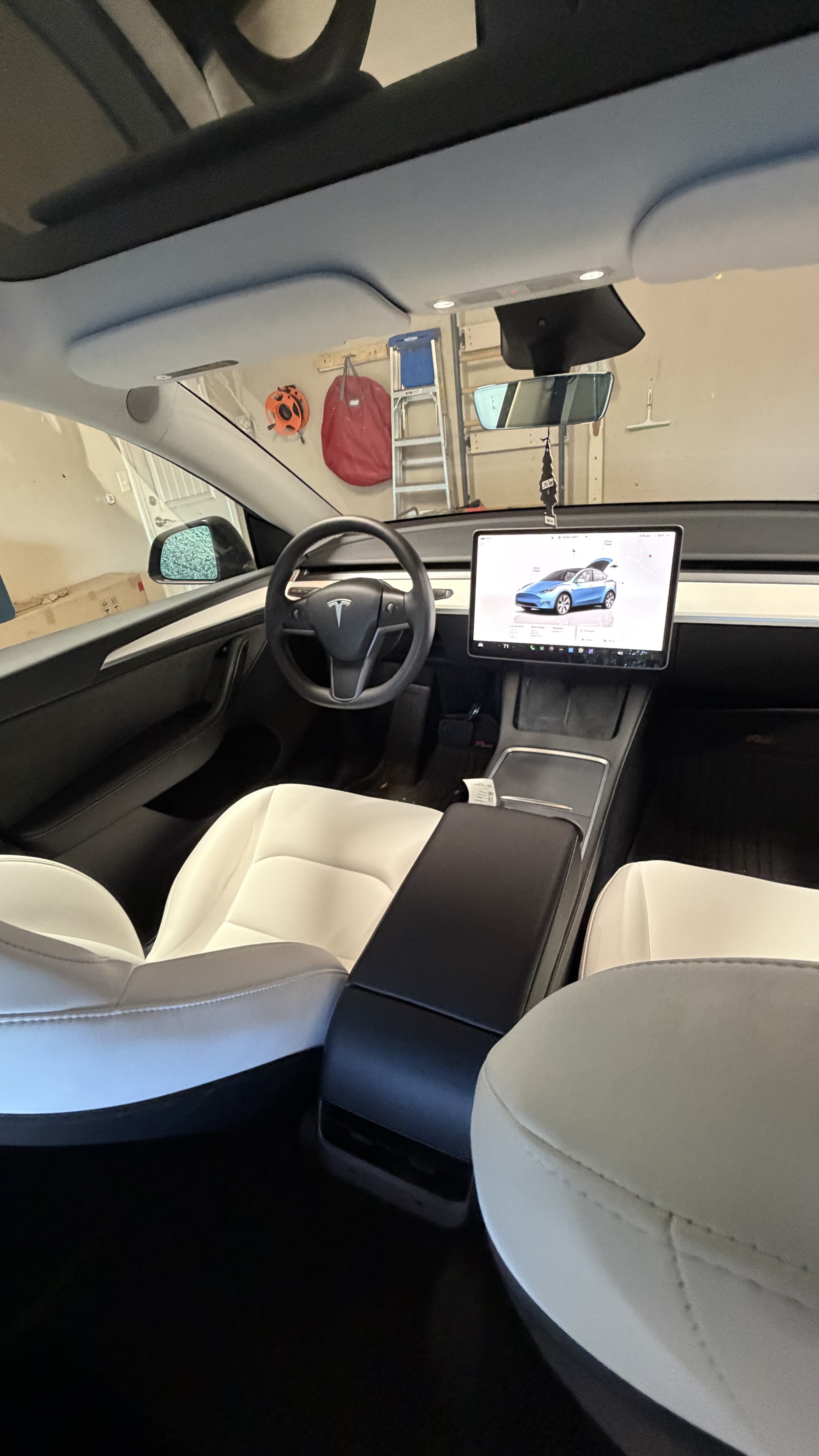 Tesla Model Y Long Range 7