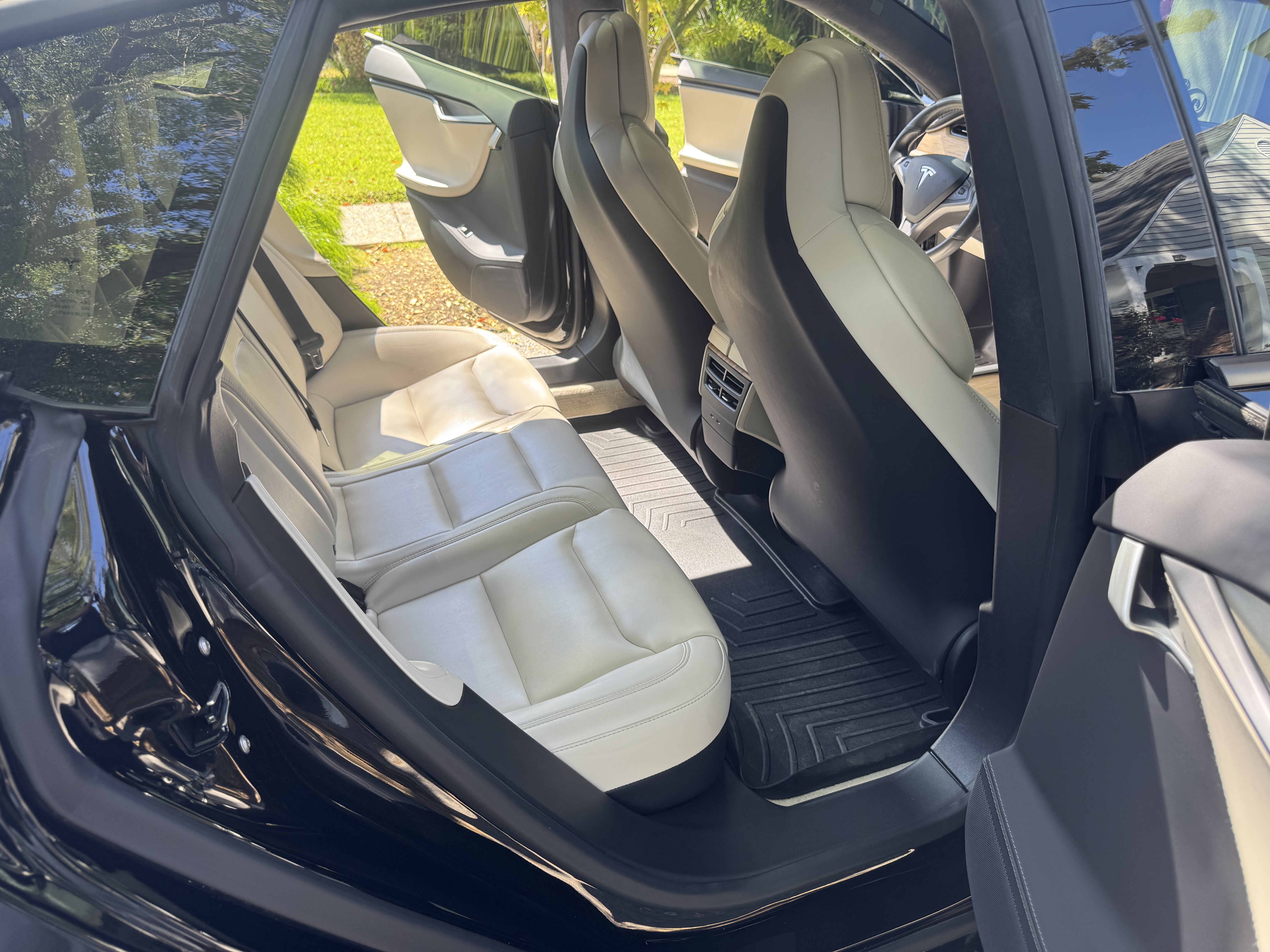 Tesla Model S P100D - Low Mileage!! 6