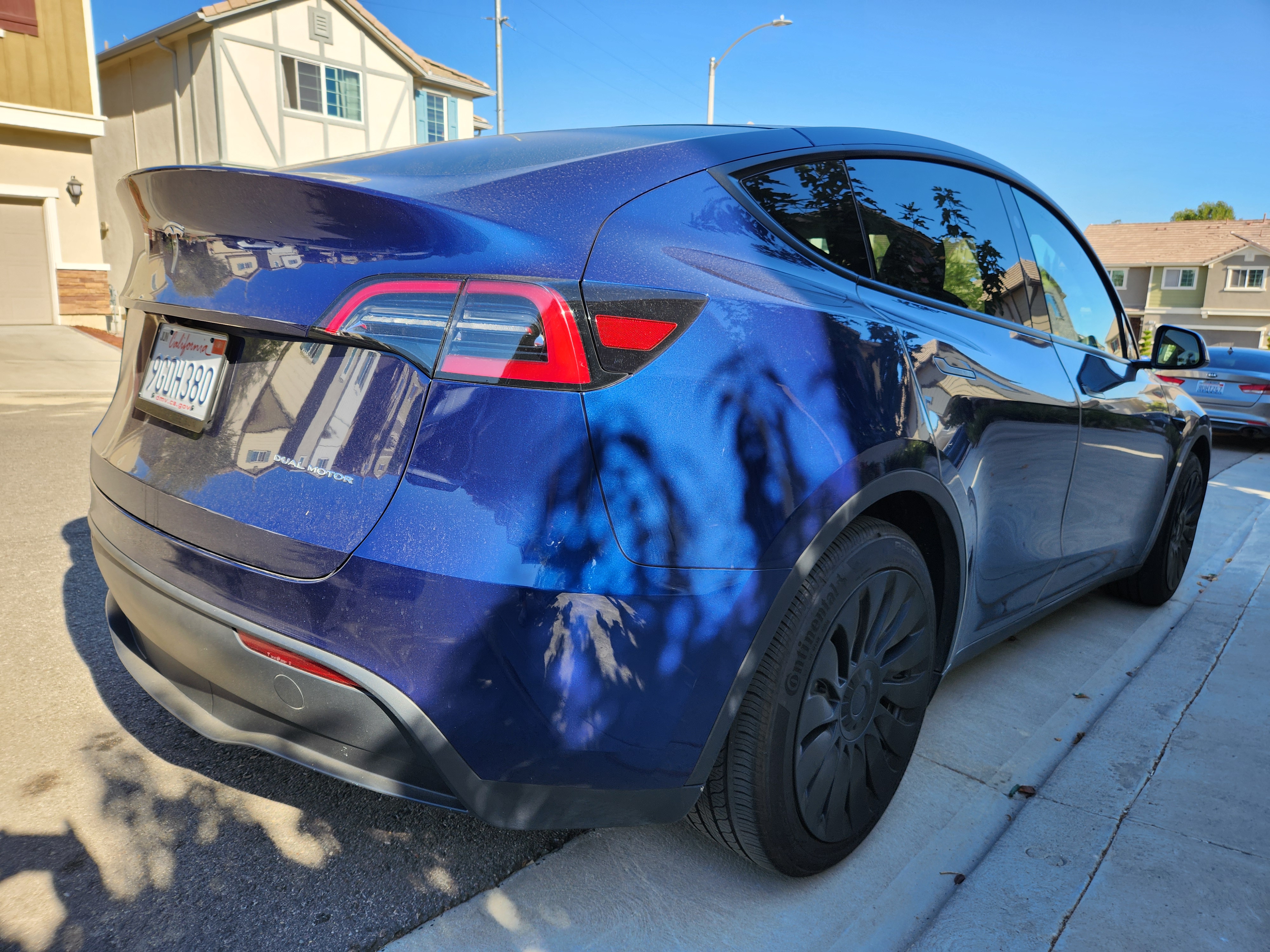 Tesla Model y 3