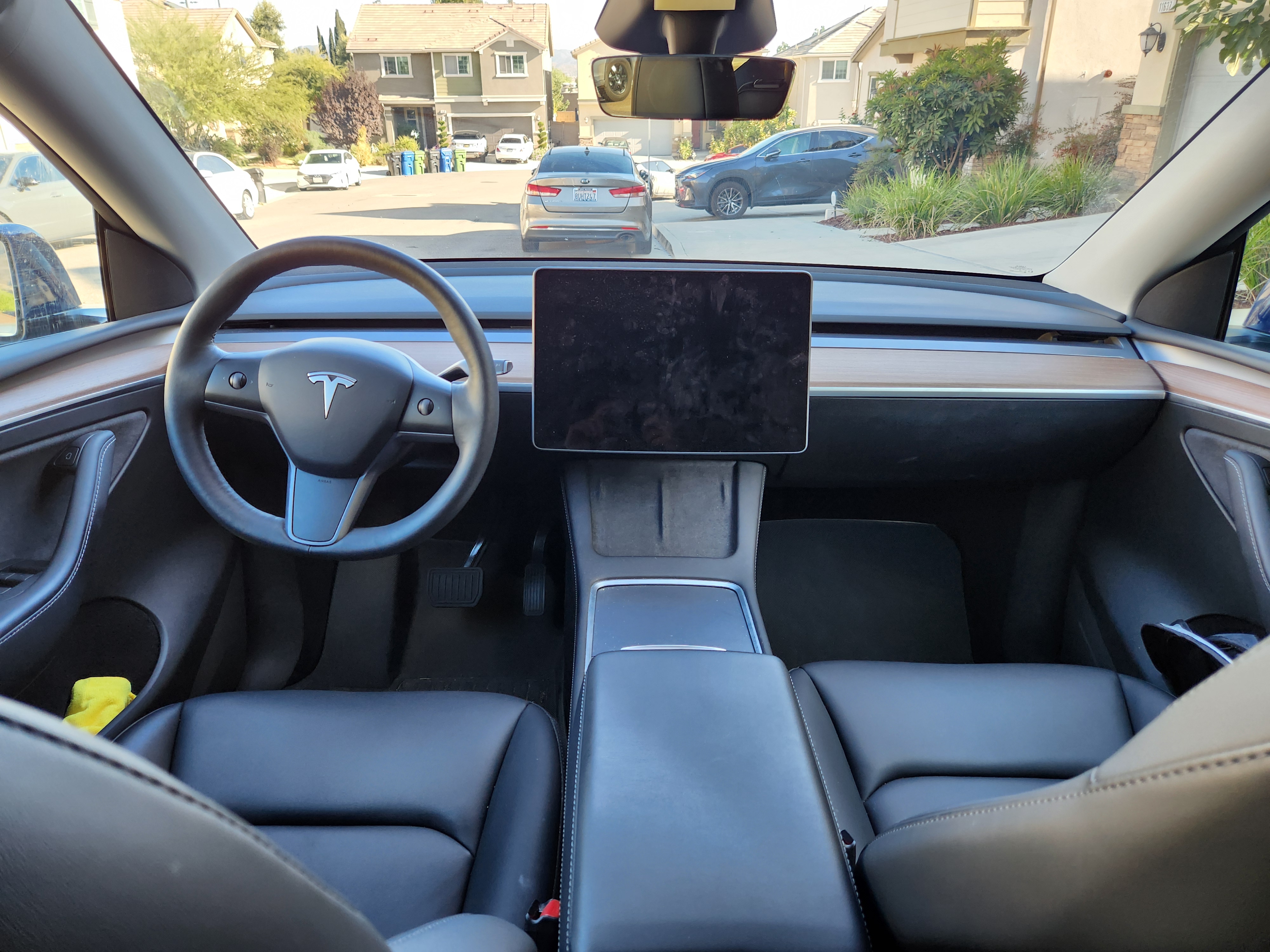 Tesla Model y 9
