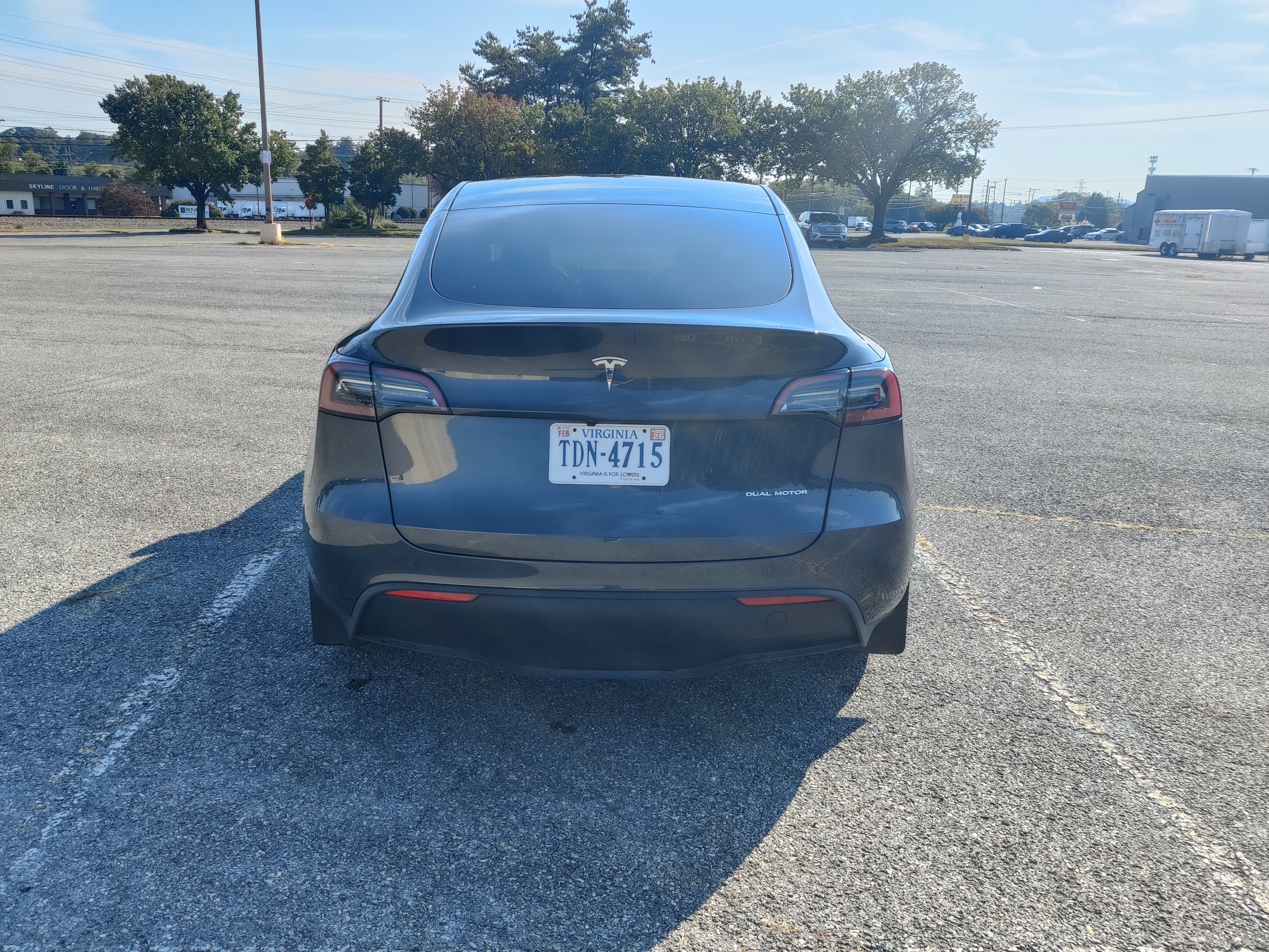 Tesla Model Y Long Range AWD 5
