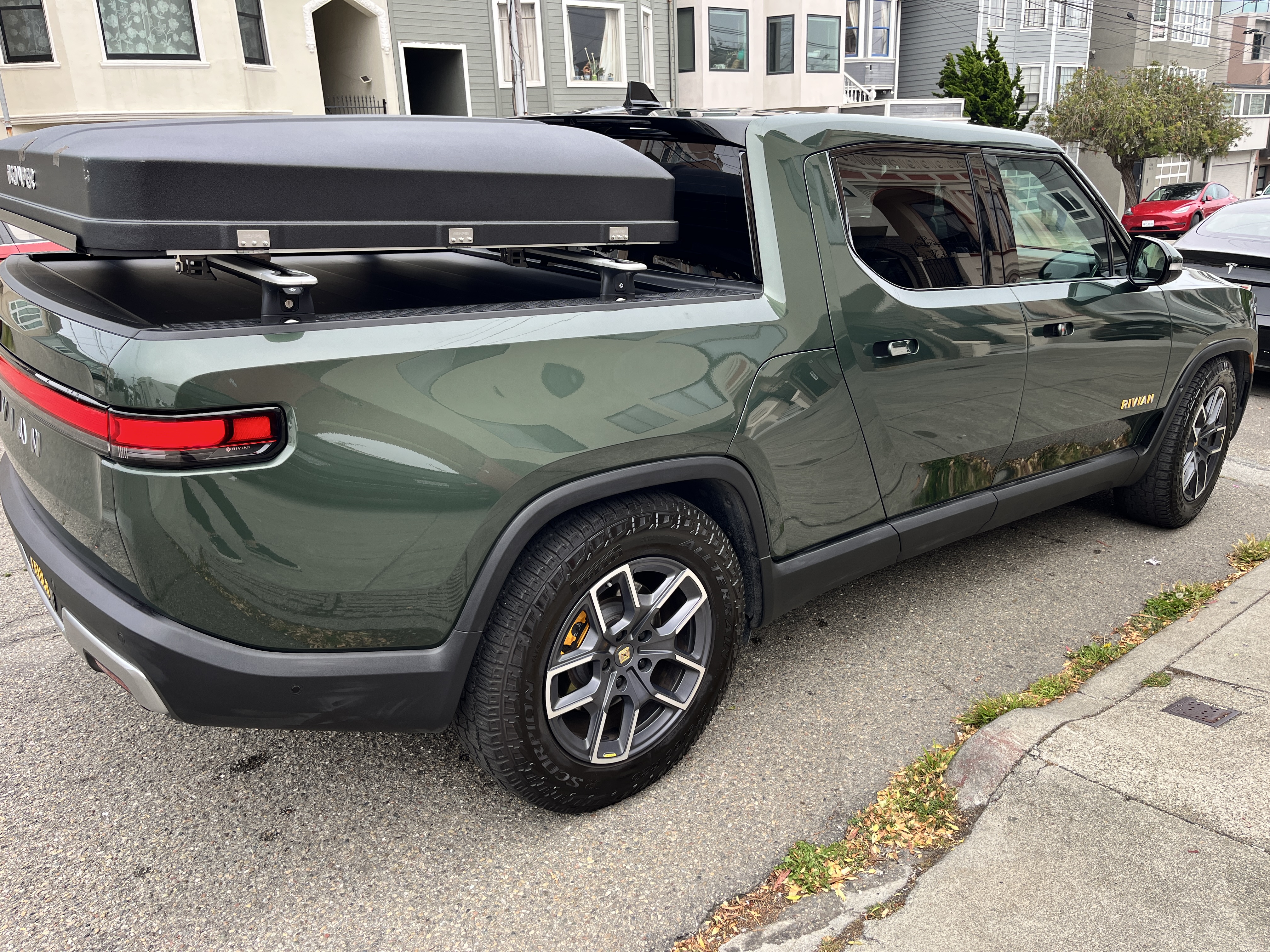 2023 Rivian r1t Adventure Pickup w/ Ikamper Tent 9