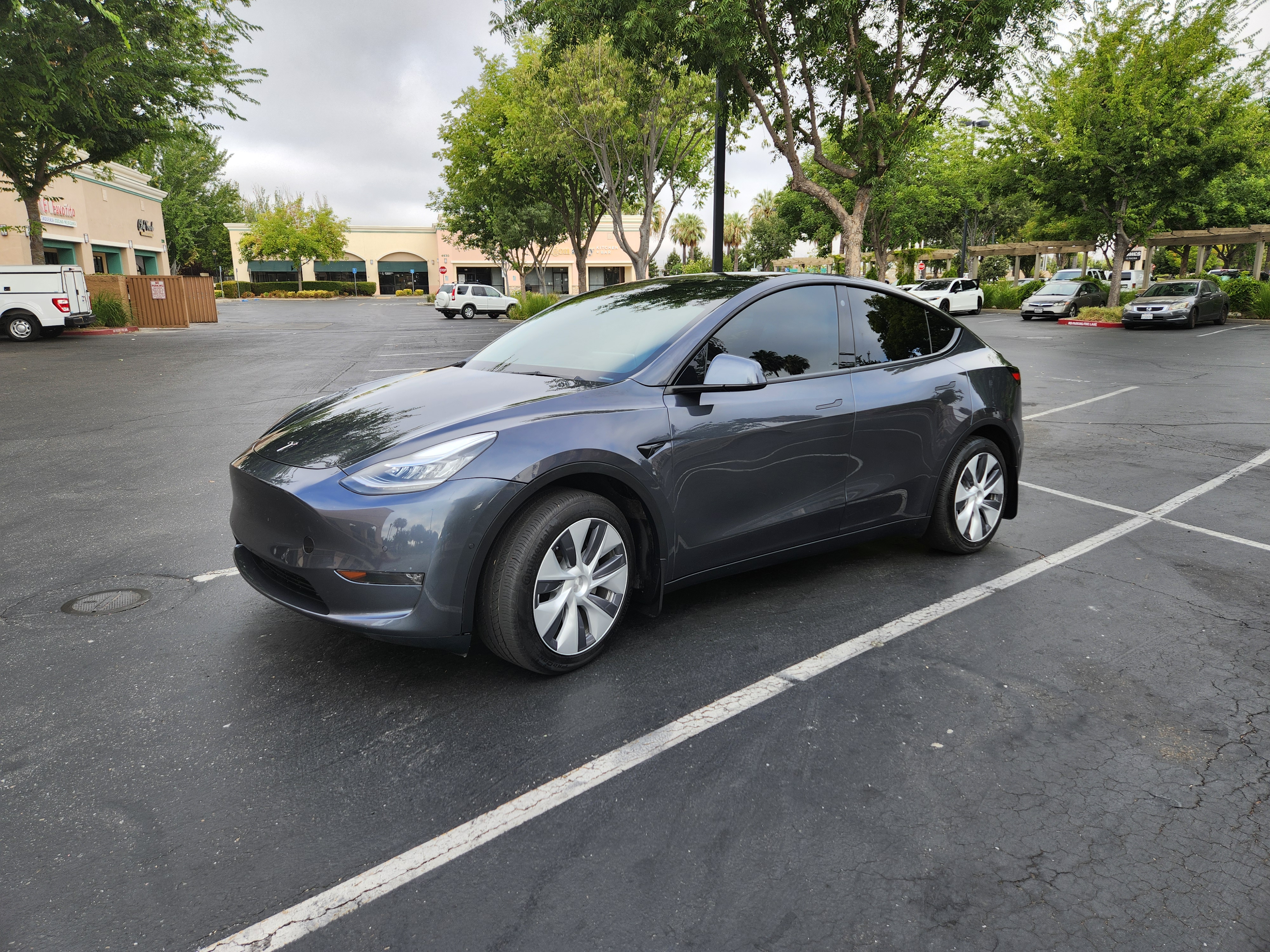 Tesla Model Y long range AWD salvage title 7