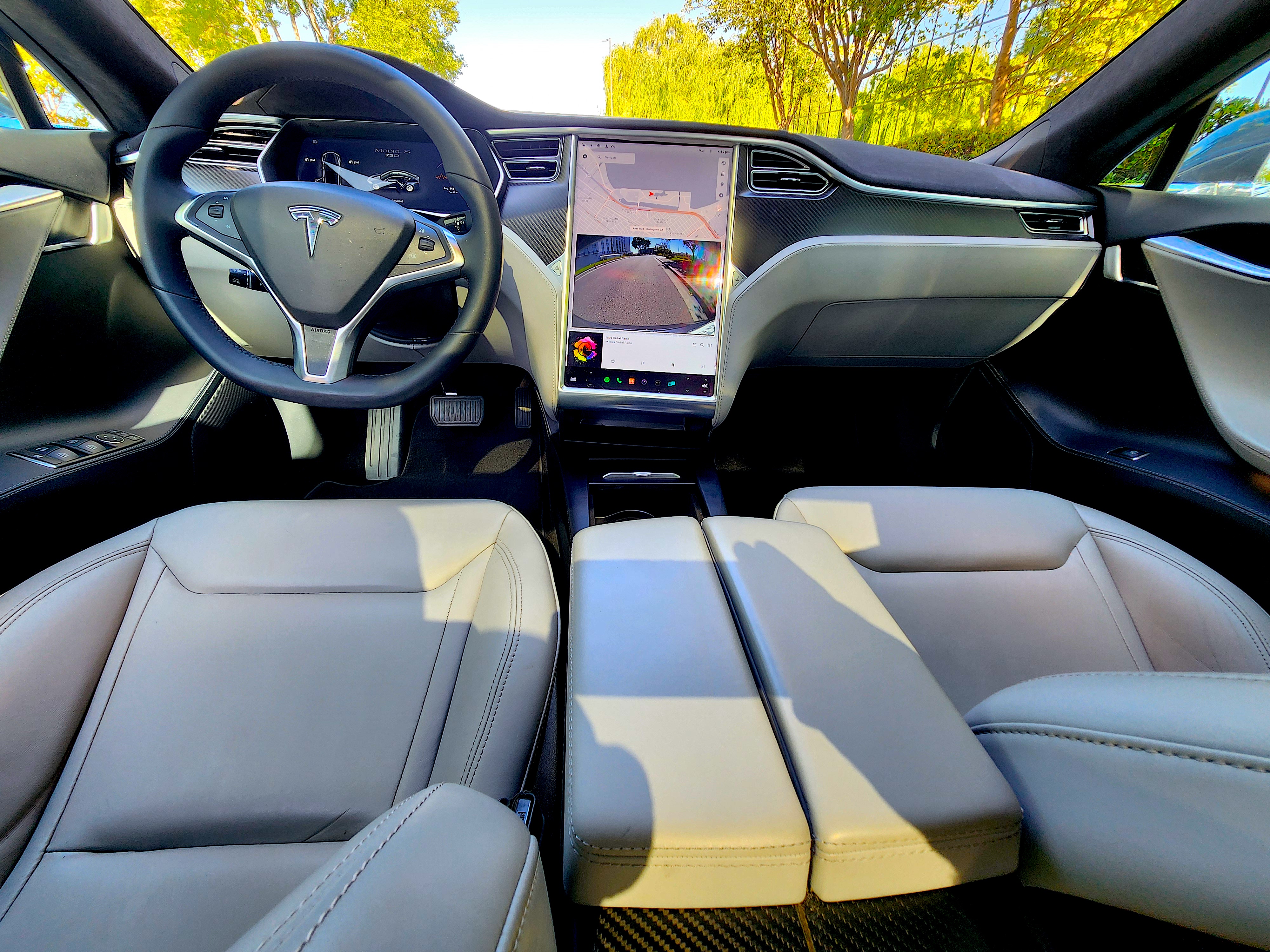 Tesla S75D with FREE UNLIMITED SUPERCHARGING 2