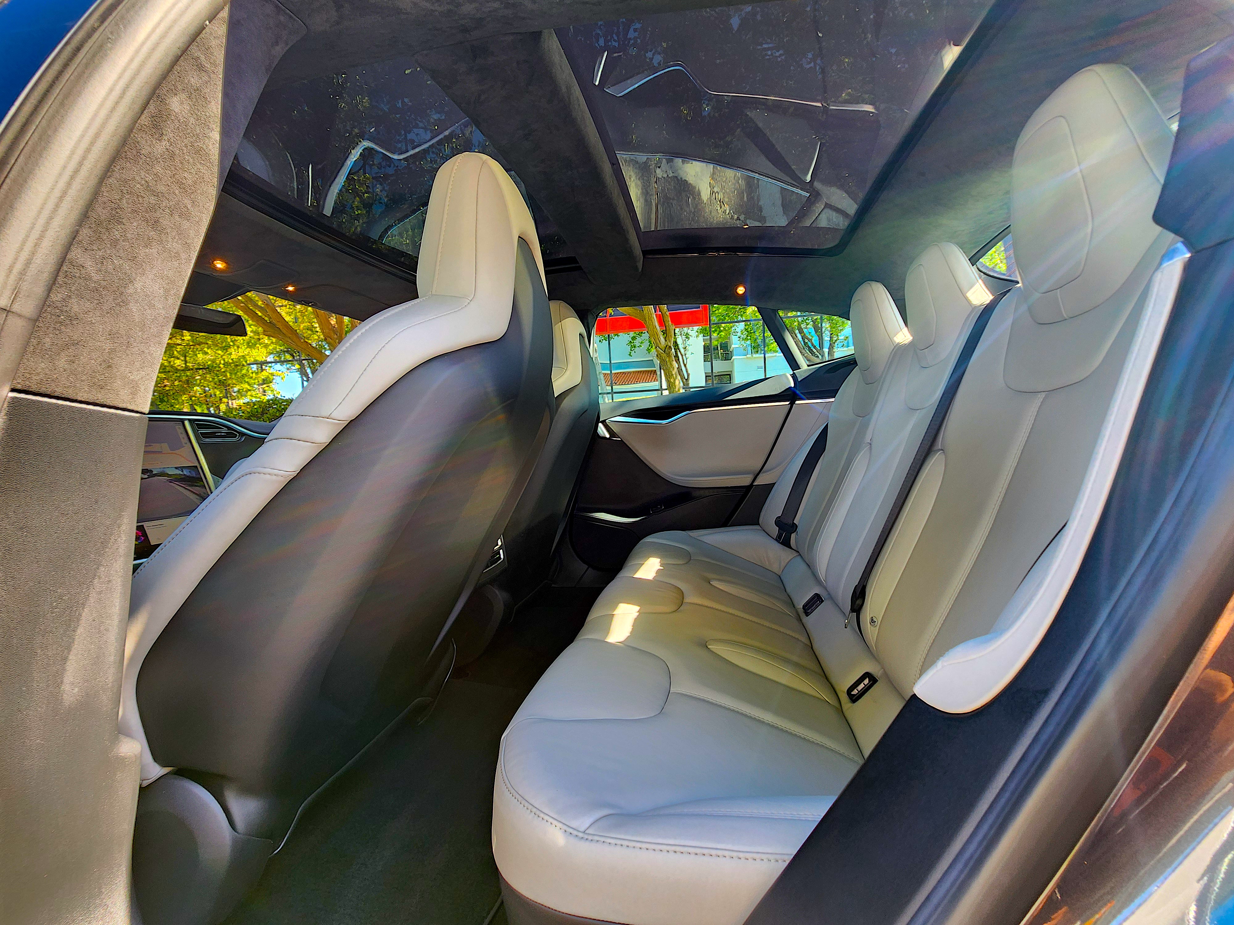 Tesla S75D with FREE UNLIMITED SUPERCHARGING 5