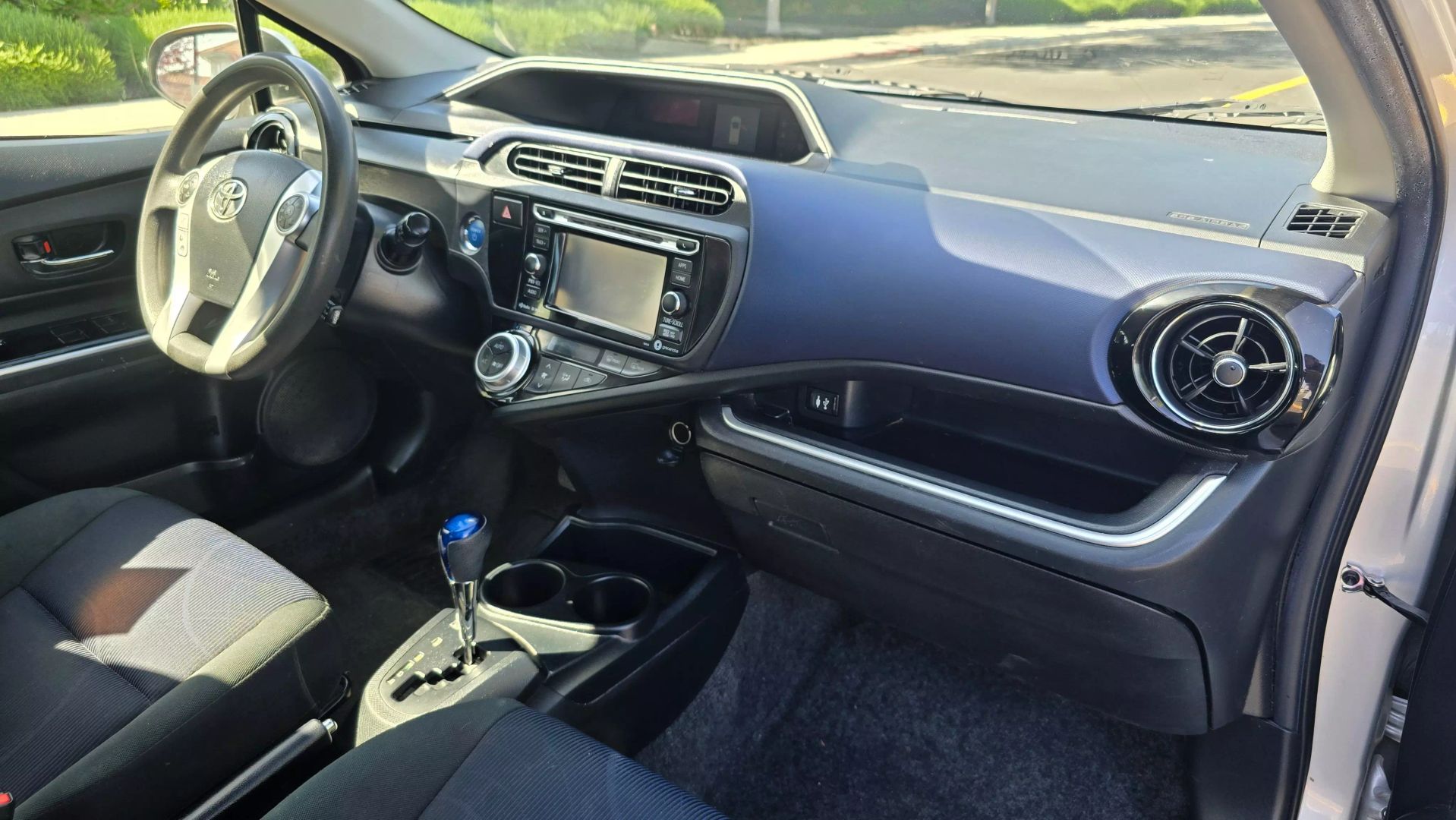 Toyota Prius C 10