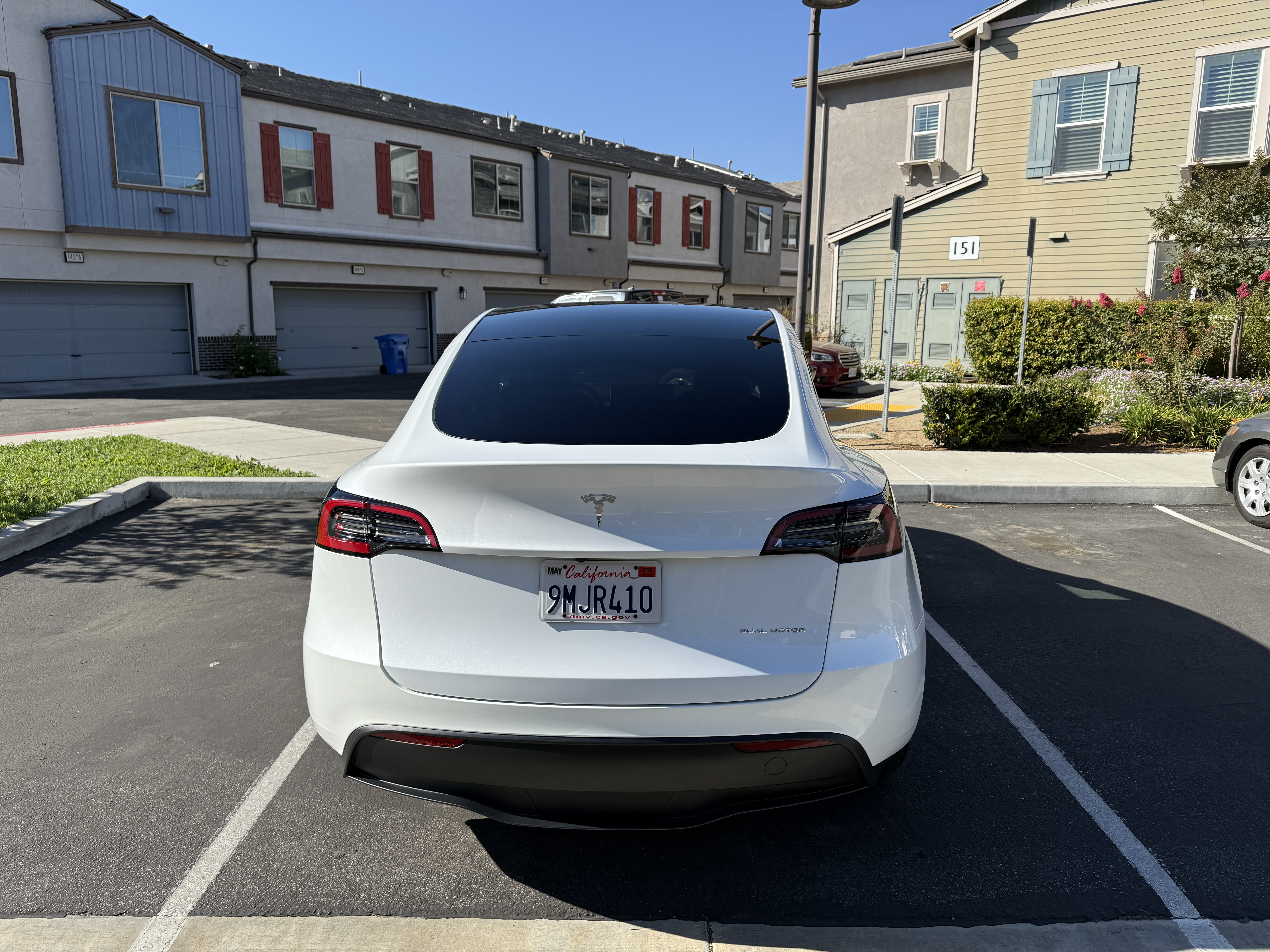 Tesla Model Y Long Range AWD 6