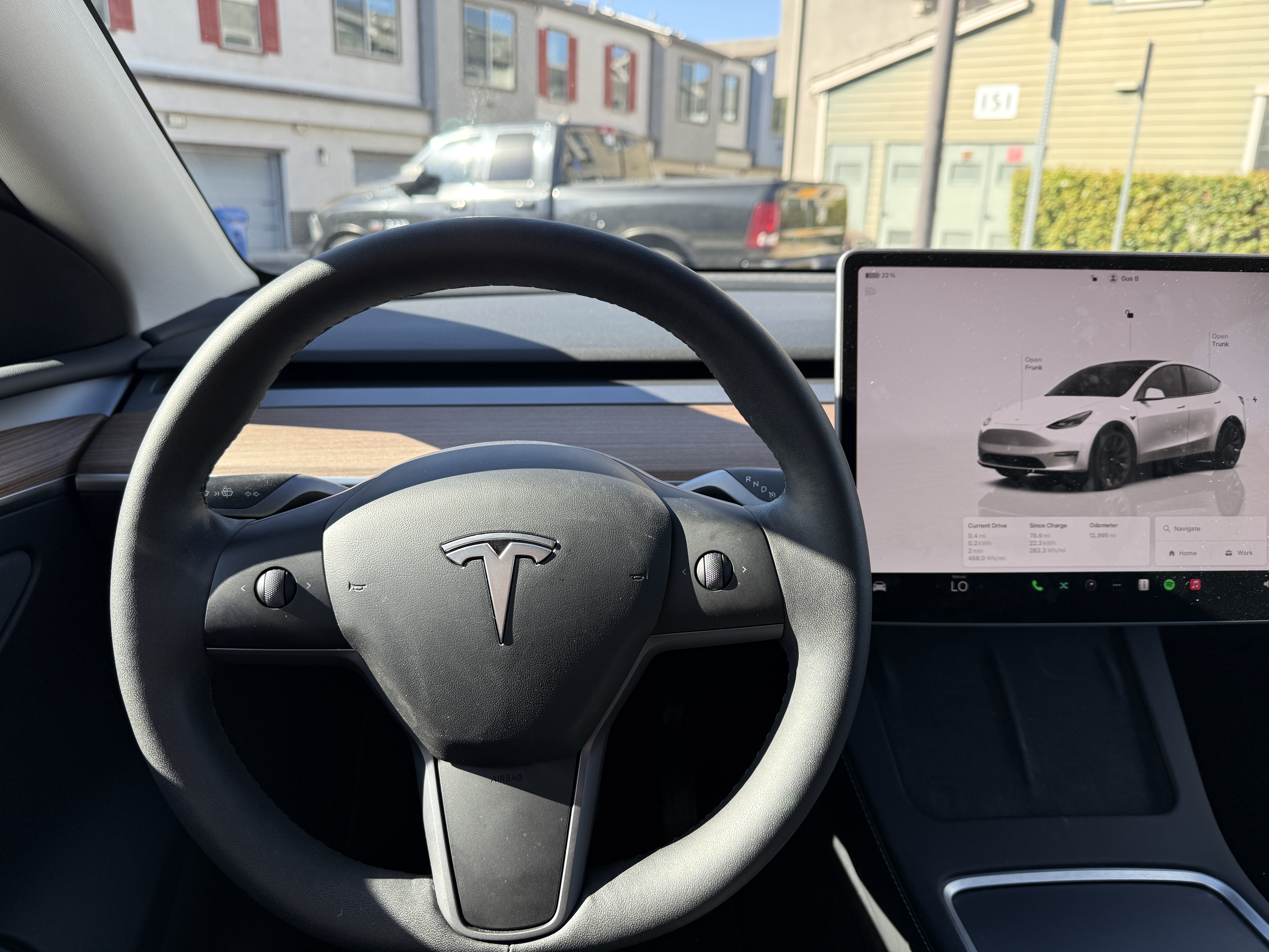 Tesla Model Y Long Range AWD 10