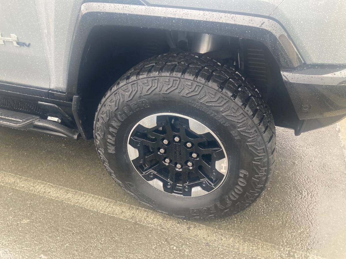 2024 GMC Hummer EV Pickup 3X 6