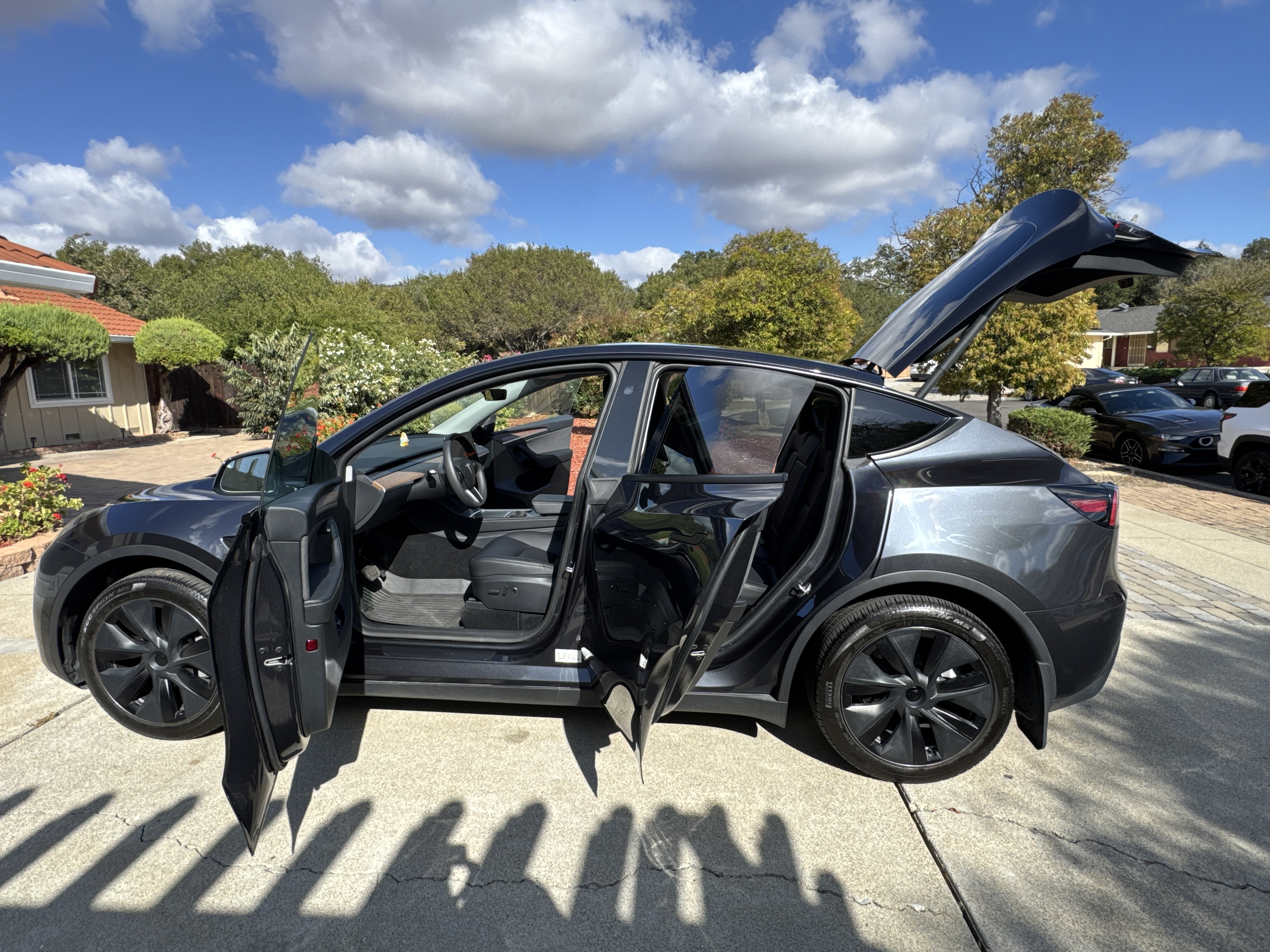 Tesla Model Y 5
