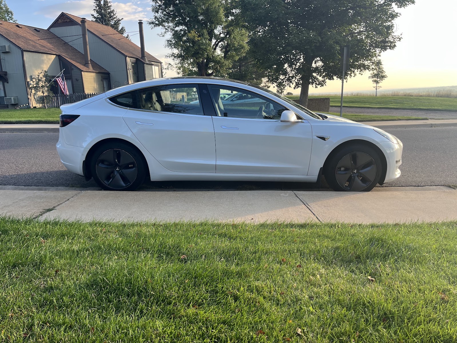 Tesla Model 3 Long Range Dual Motor 2