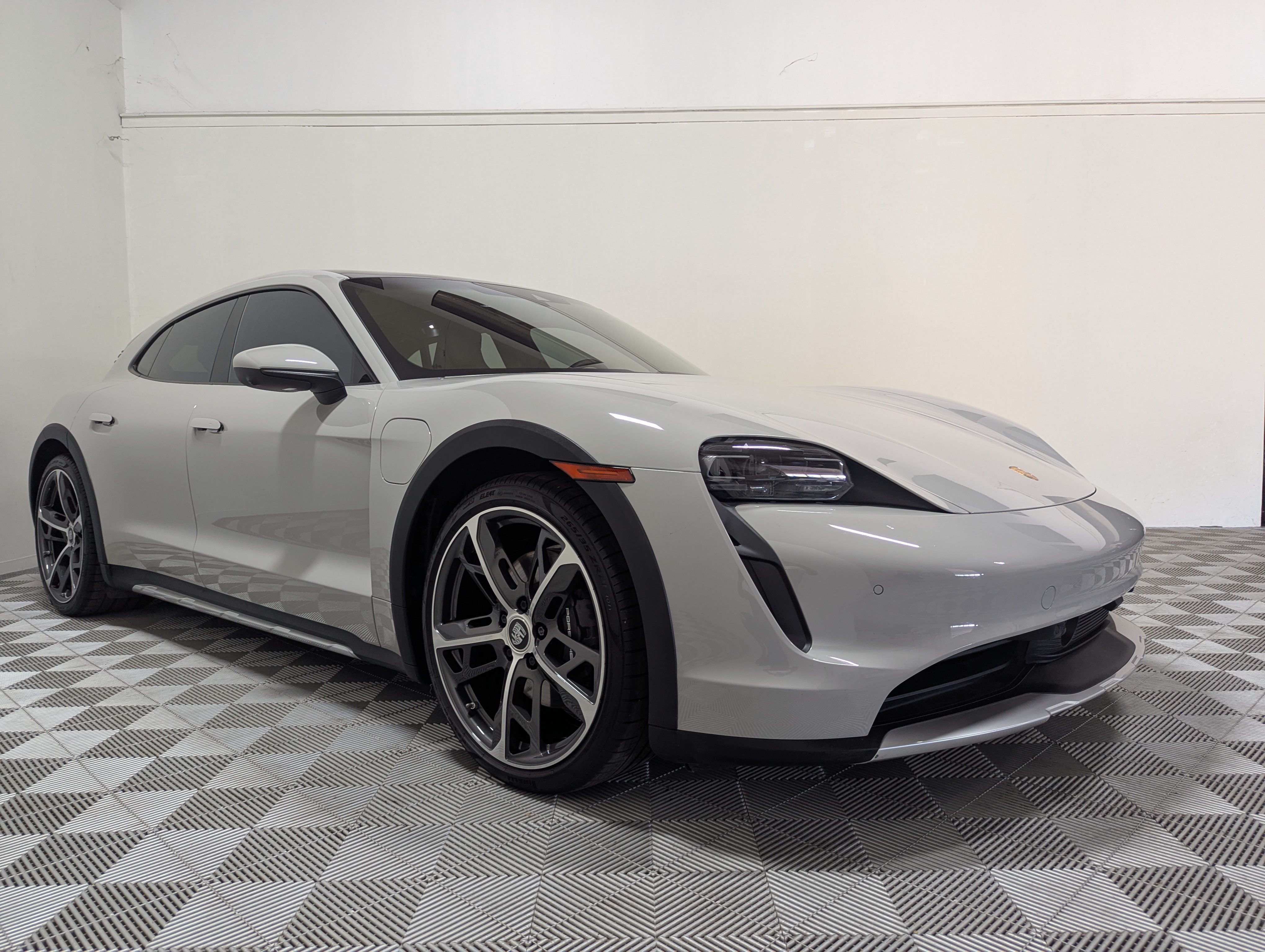 2022 Porsche Taycan 4 Cross Turismo