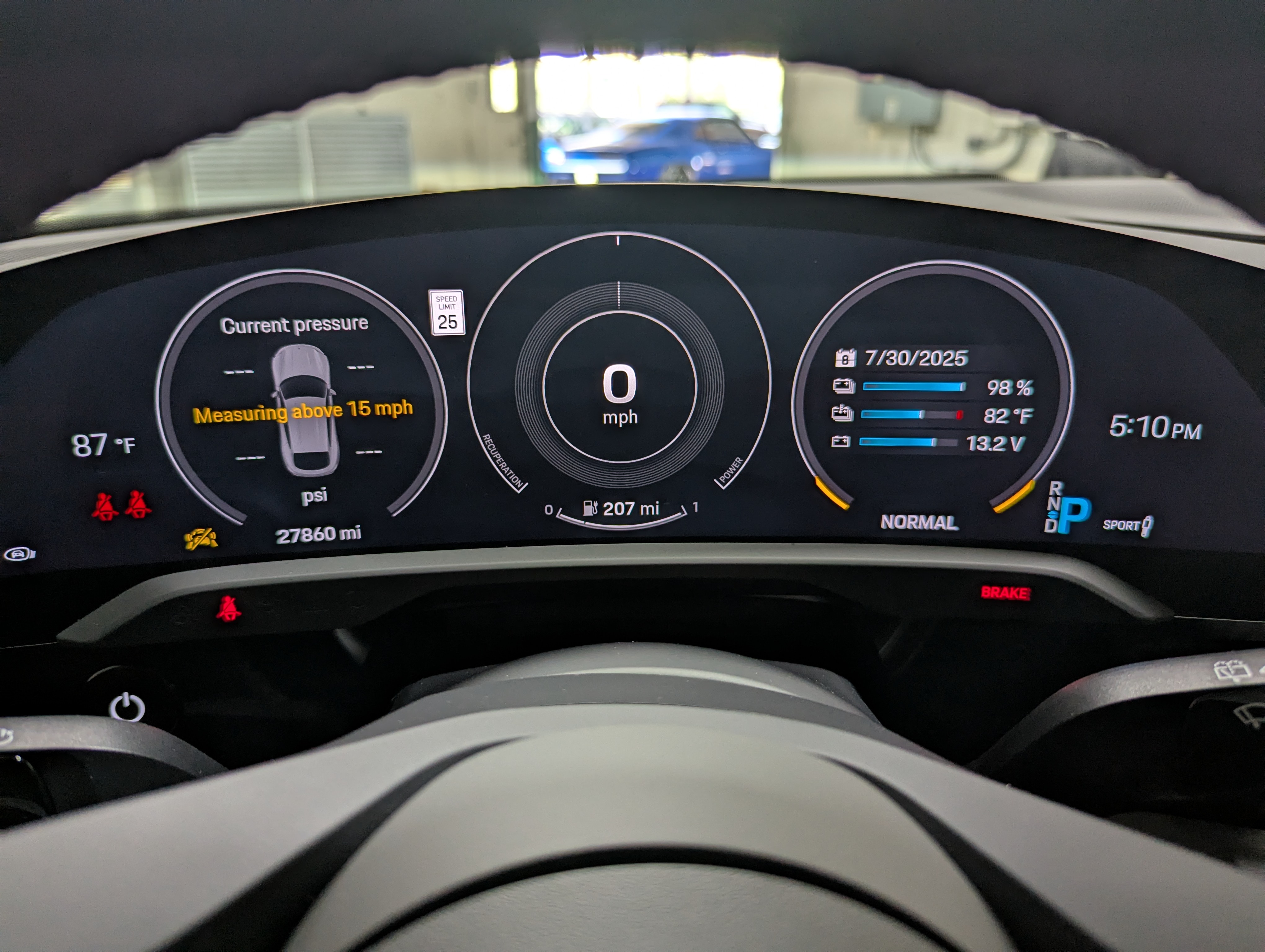 2022 Porsche Taycan 4 Cross Turismo 10