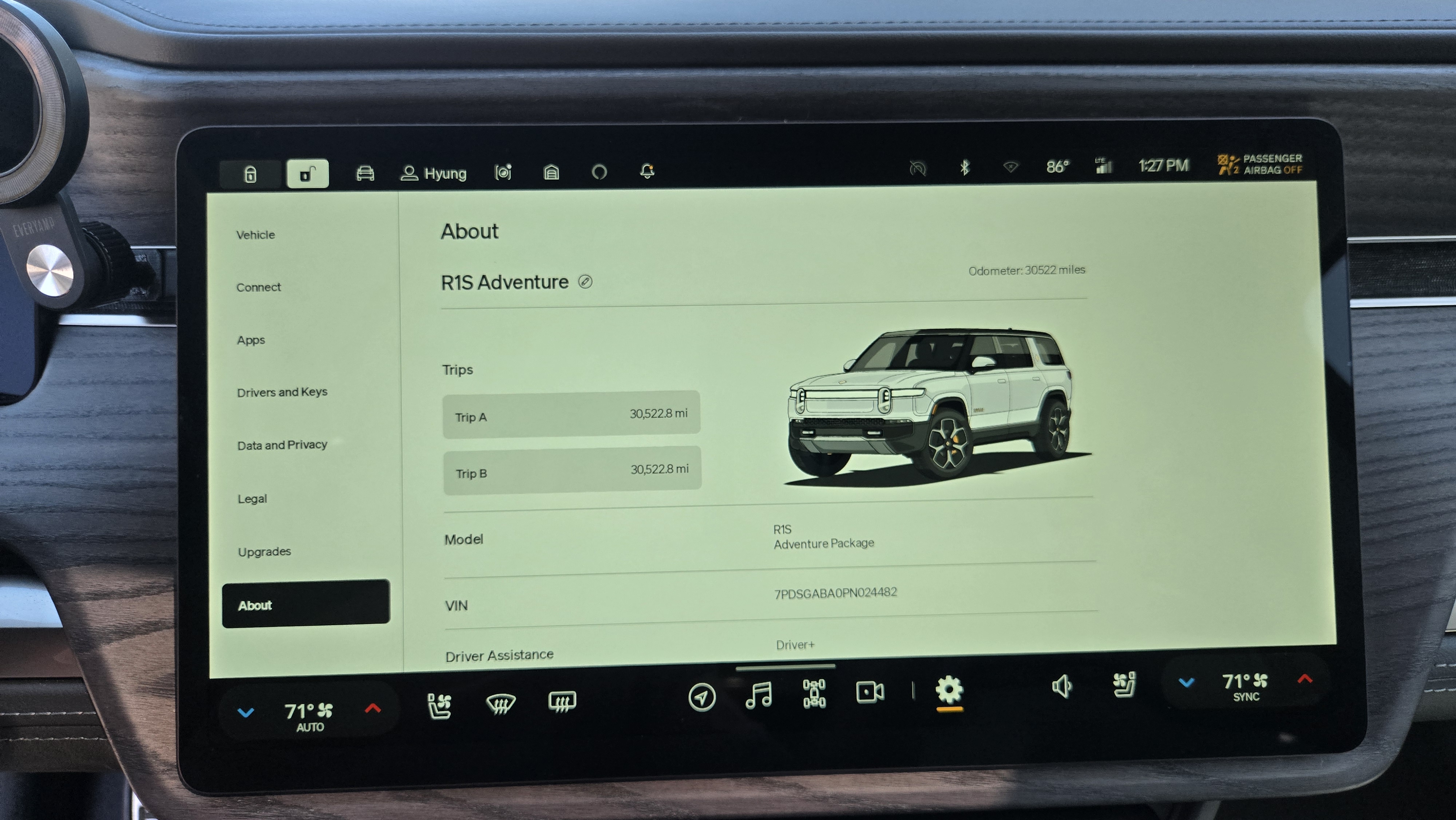 1 2023 Rivian R1S Adventure Quad Motor – 21” Wheels – $10k+ Upgrades 15