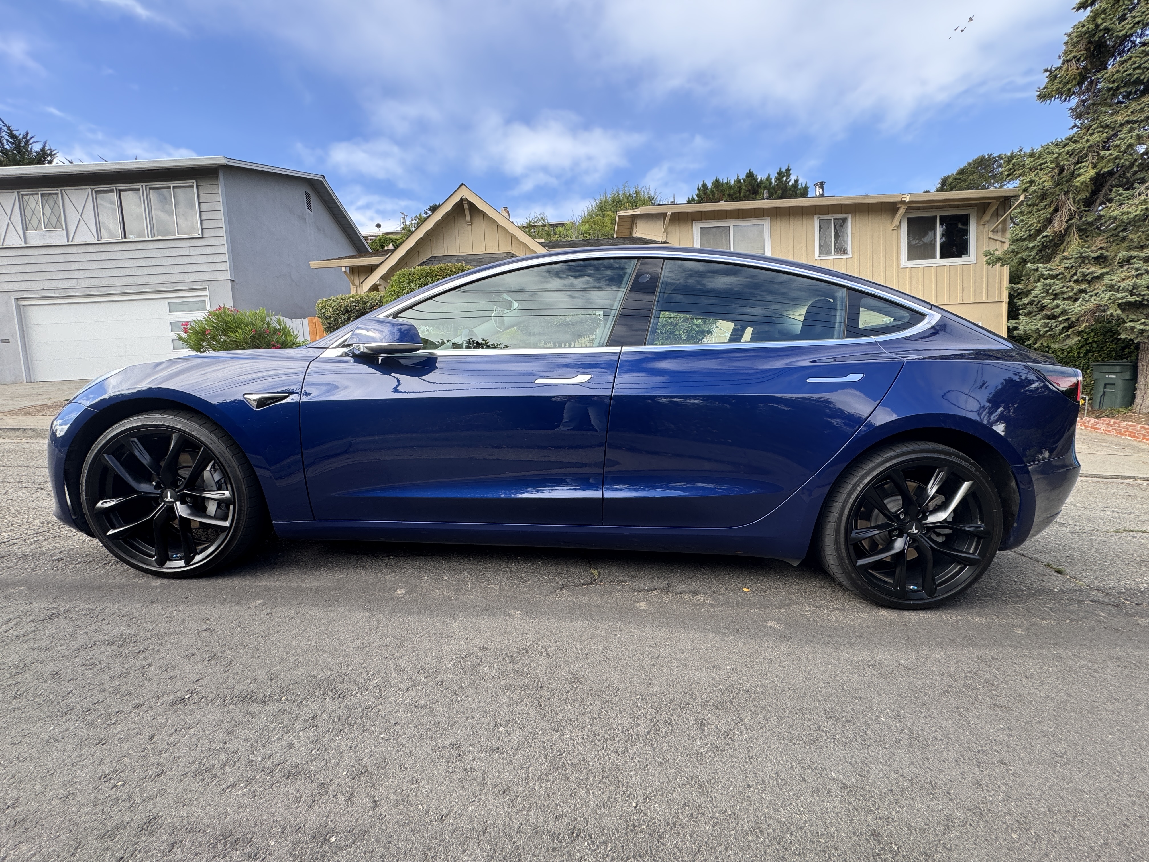 Tesla model 3 - extended range AWD 5