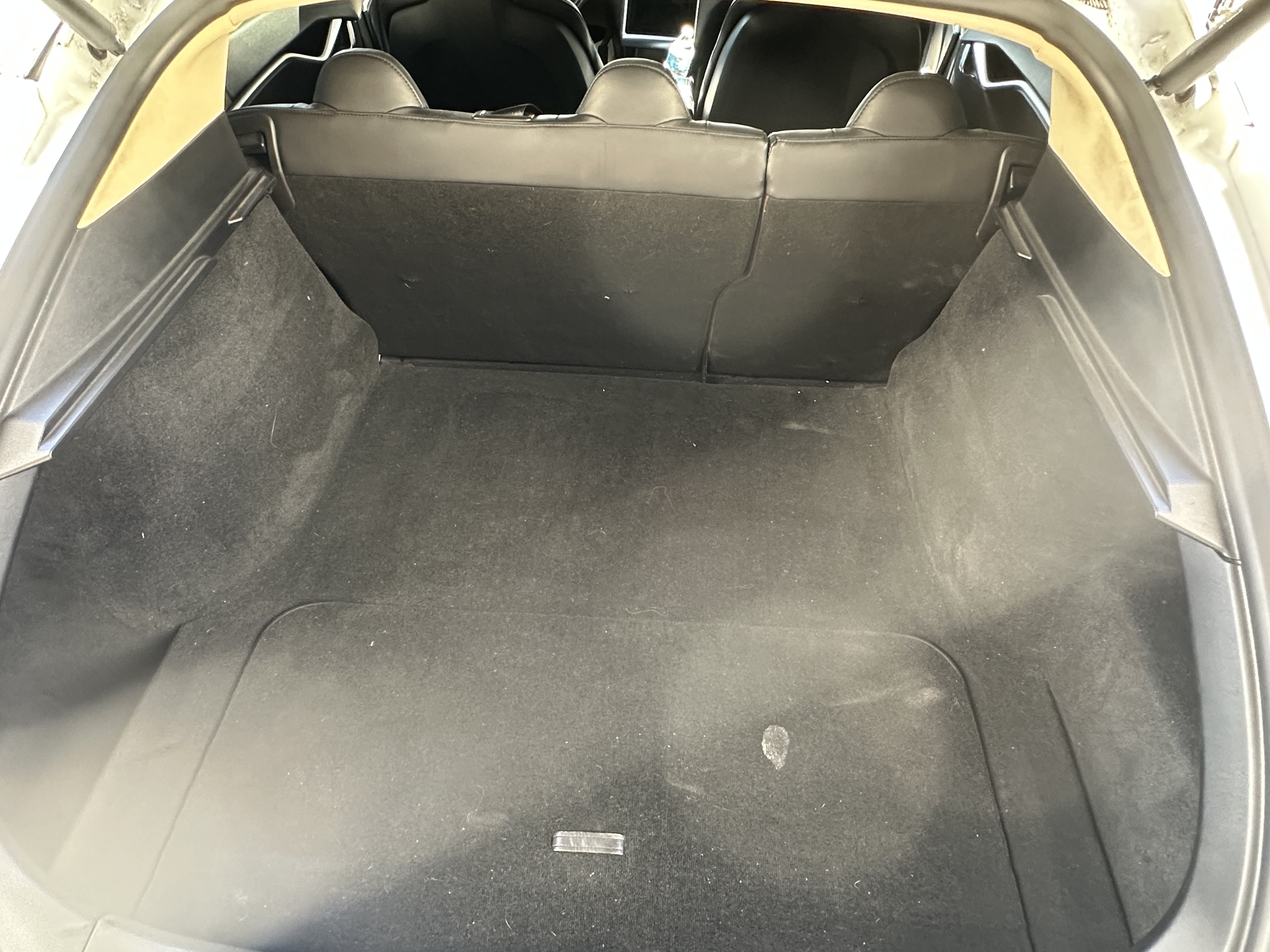 Tesla Model S 9