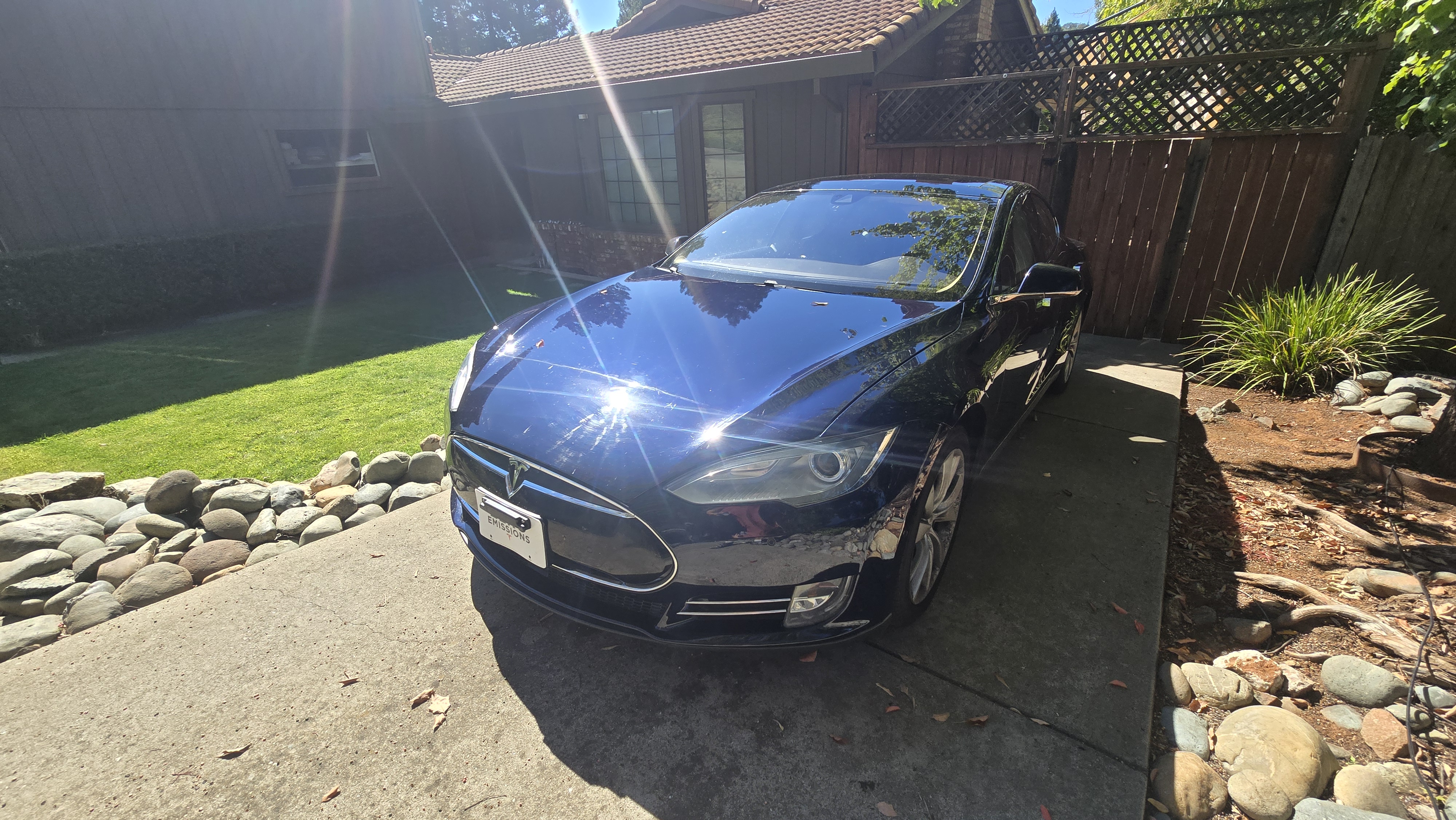 2014 Tesla S 85 - Free Unlimited Supercharging + MCU2 6