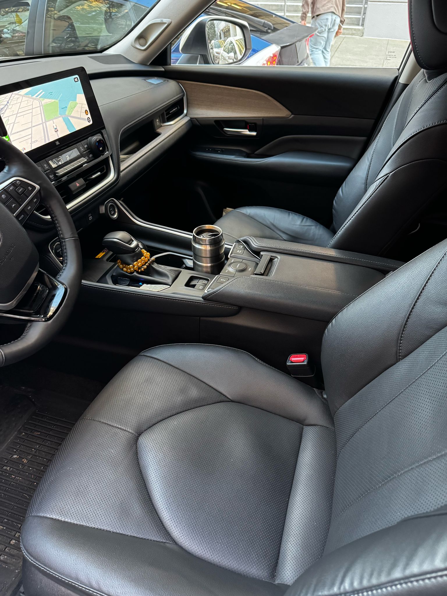 Toyota Grand Highlander 8