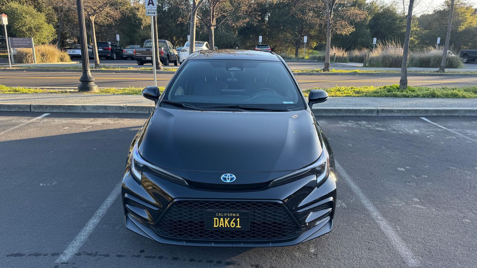 Toyota Corolla Hybrid 5