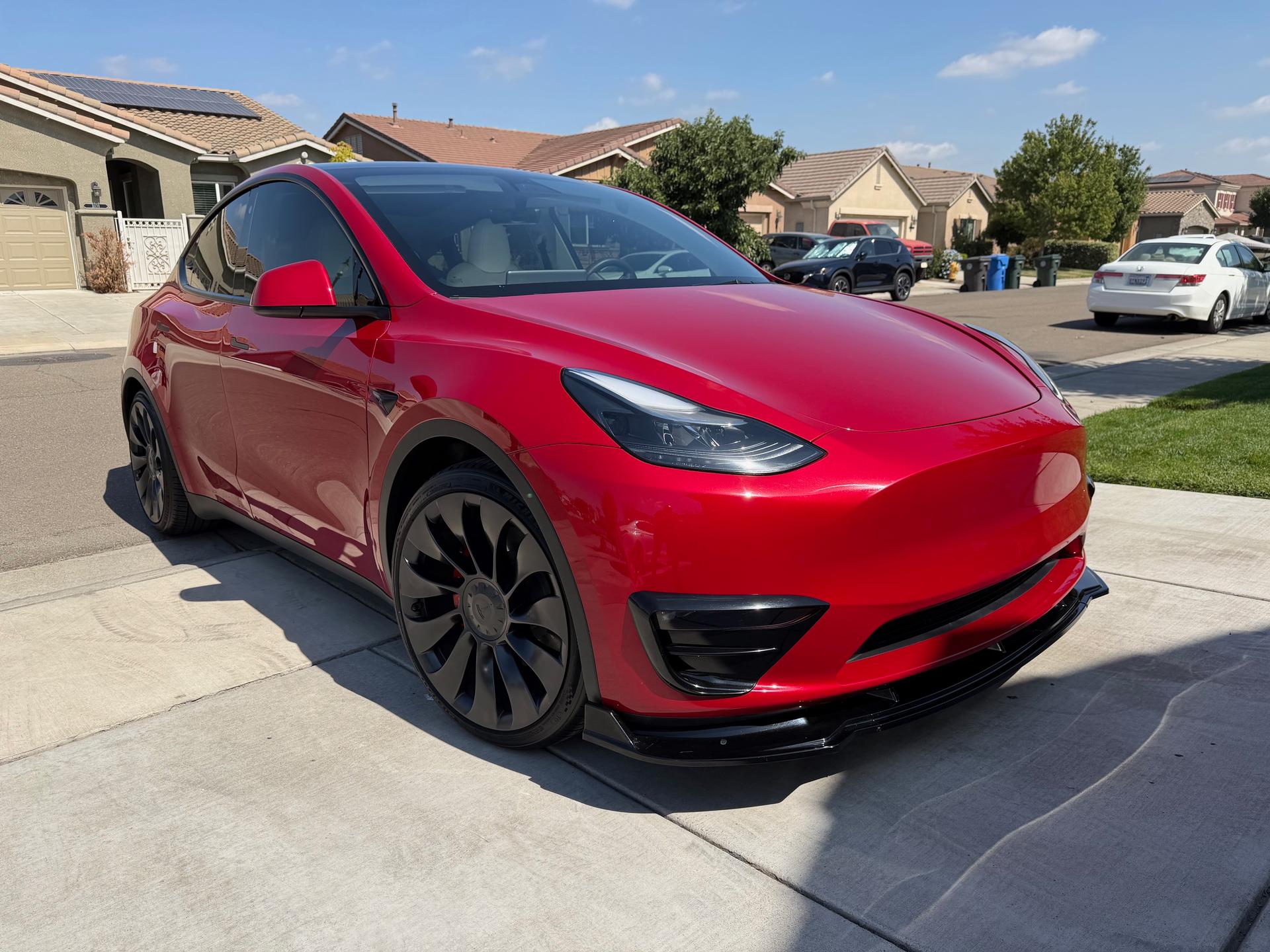 TESLA MODEL Y PERFORMANCE 7
