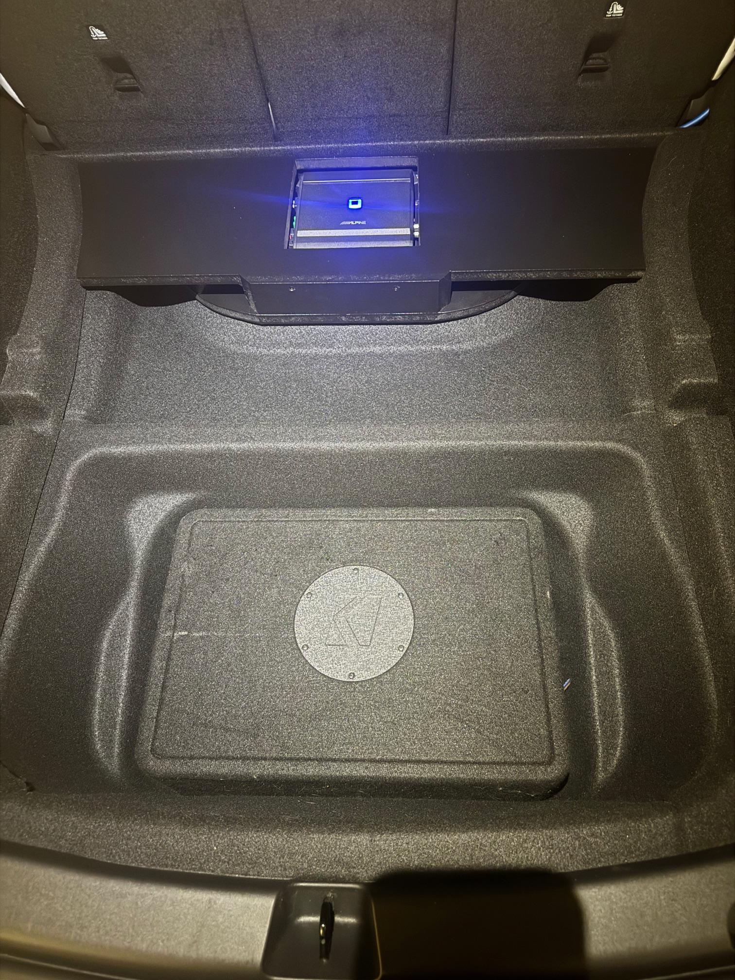 TESLA MODEL Y PERFORMANCE 10