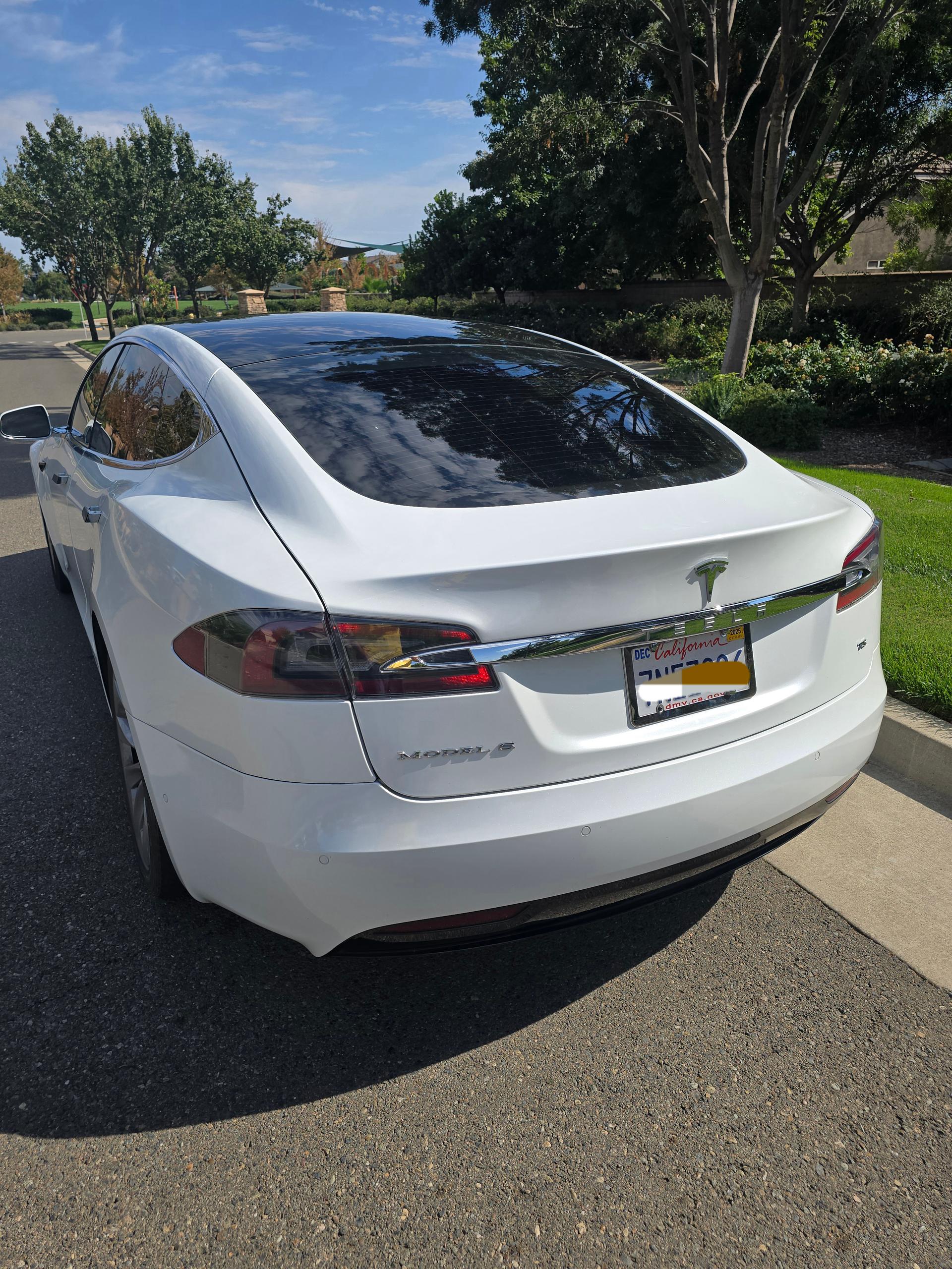 Tesla Model S 75 5