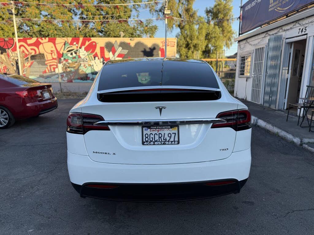 Tesla Model X 5